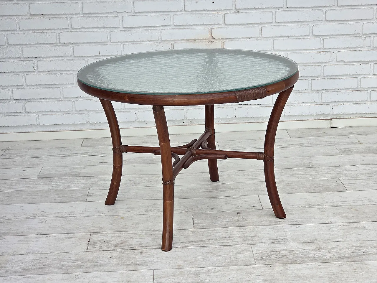 Anni '70, set di poltrone da caffè danesi, rattan, tessuto nabuk. 19