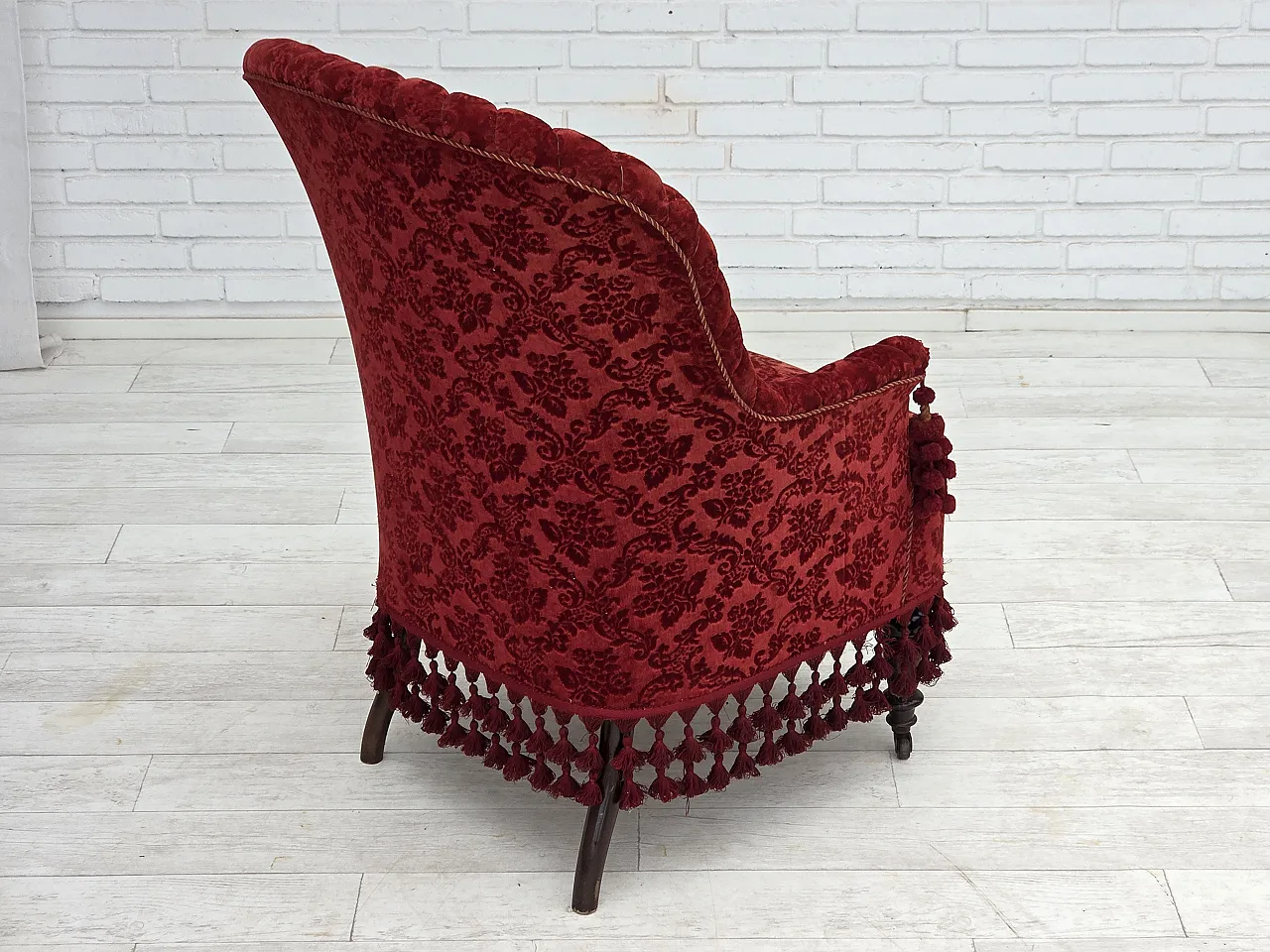 Anni '50, poltrona danese con schienale alto, velluto da arredamento, gambe in legno di faggio. 11