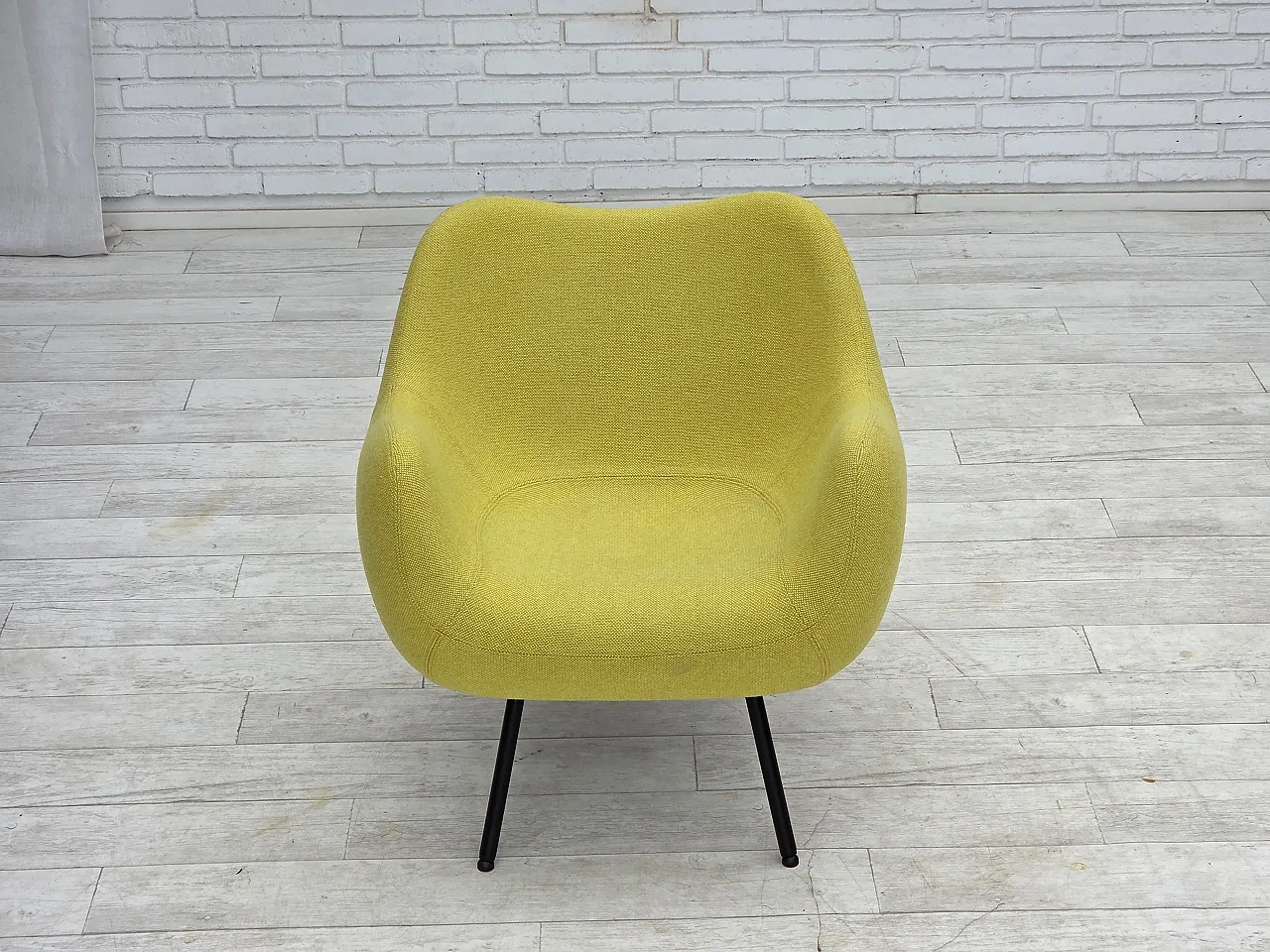 1960s, socialist realism design icon by Roman Modzelewski, model RM58. 6