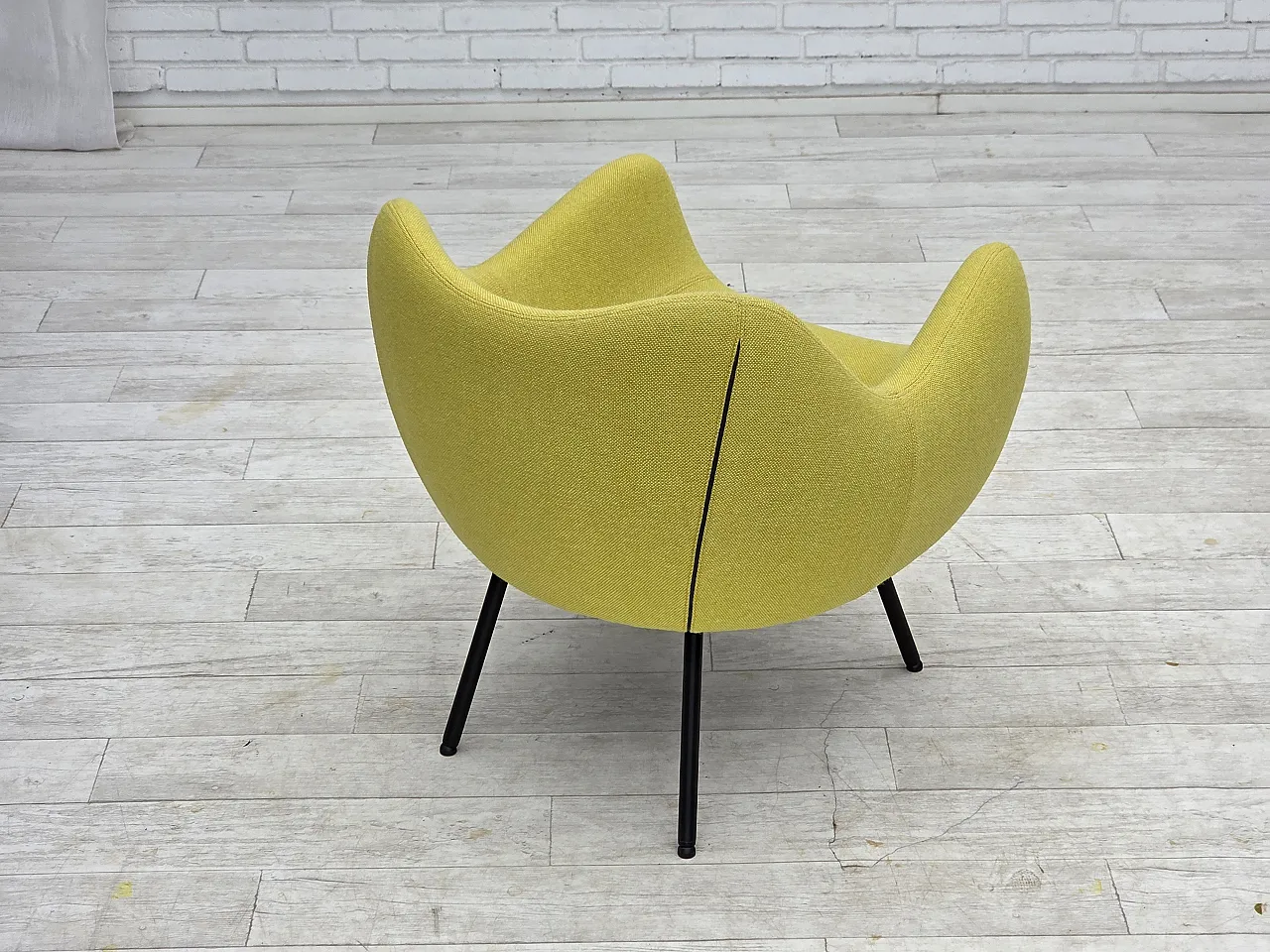 1960s, socialist realism design icon by Roman Modzelewski, model RM58. 10