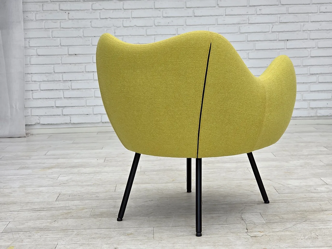 1960s, socialist realism design icon by Roman Modzelewski, model RM58. 11
