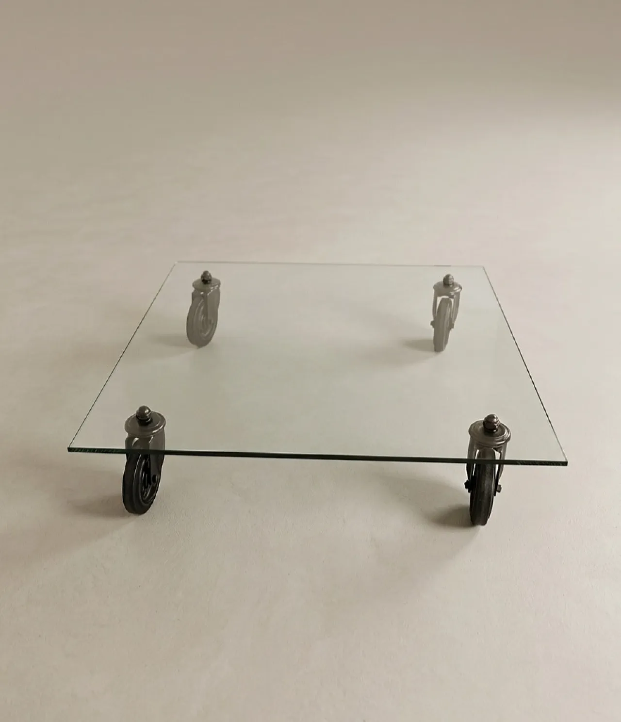 Tavolo con ruote by Gae Aulenti for FontanaArte 80s 3