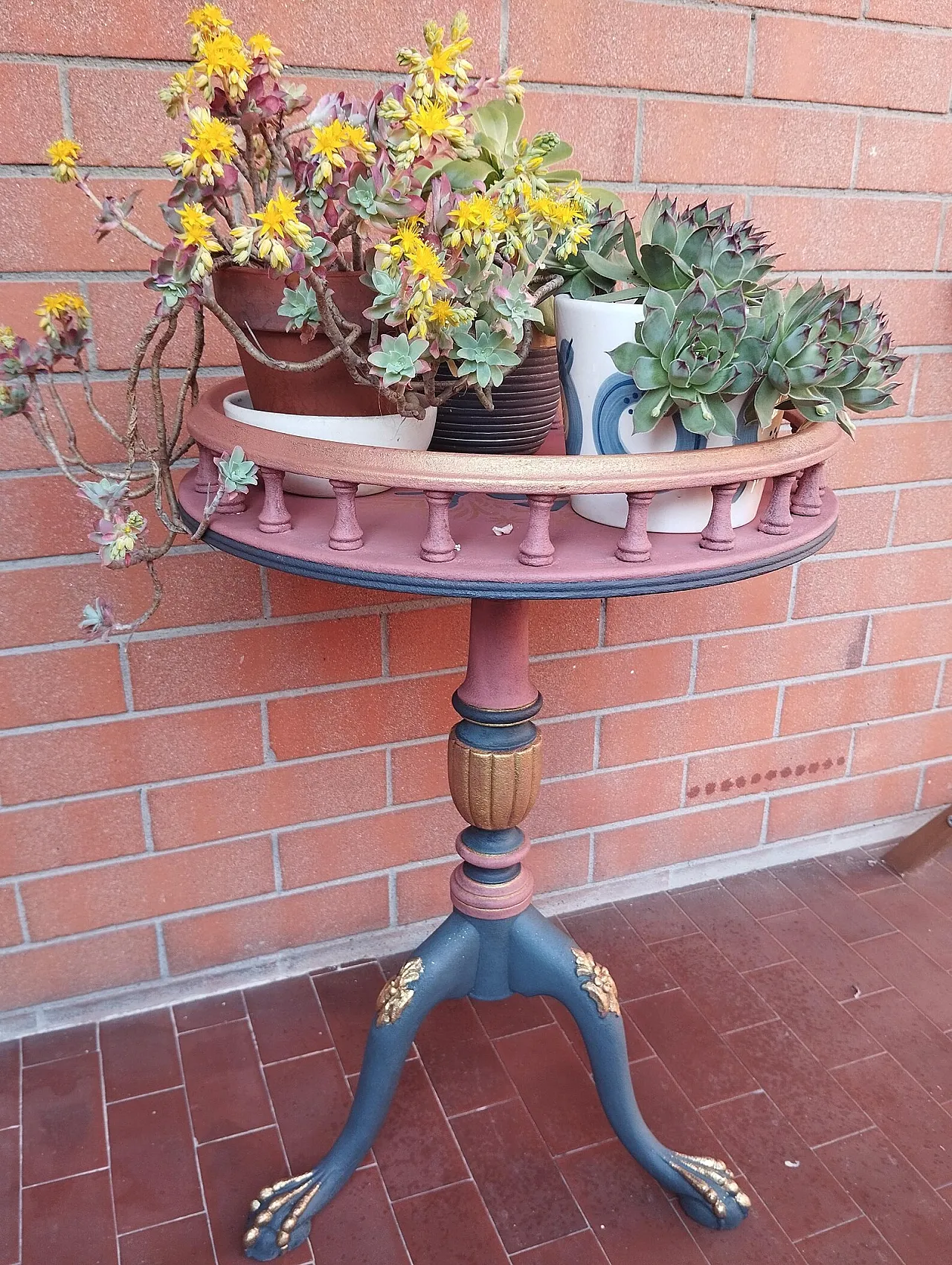 Hand-painted upycled-chic plant table, 20th century 1