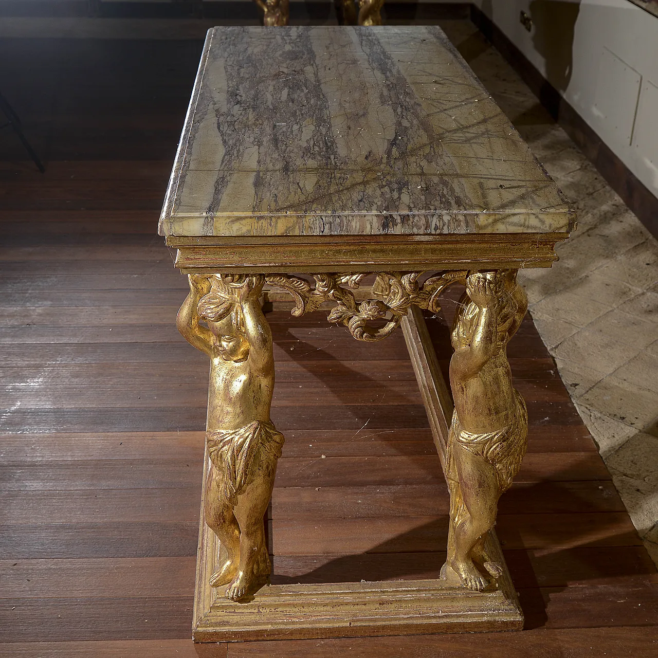Carved console with marble top and cherubs supporting it, 19th century 3