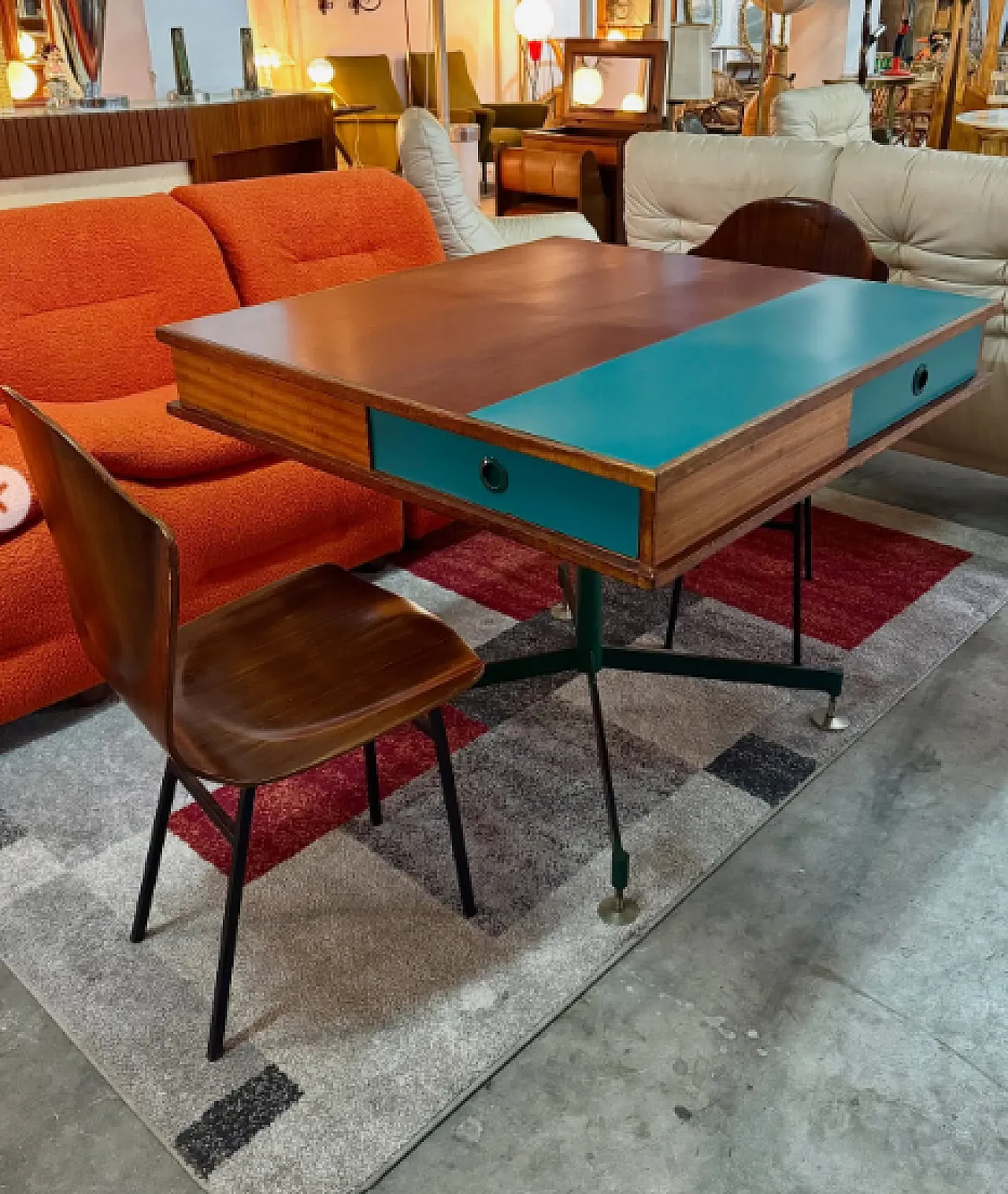 Center desk with four drawers and two-tone top, 1960s 2