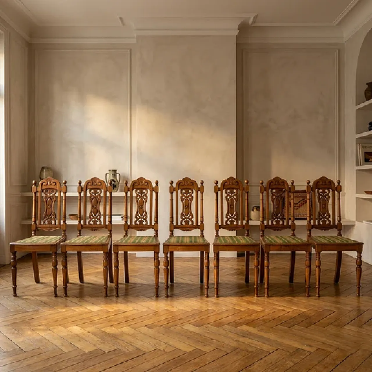 9 Renaissance revival dining chairs in carved wood, 20th century 2