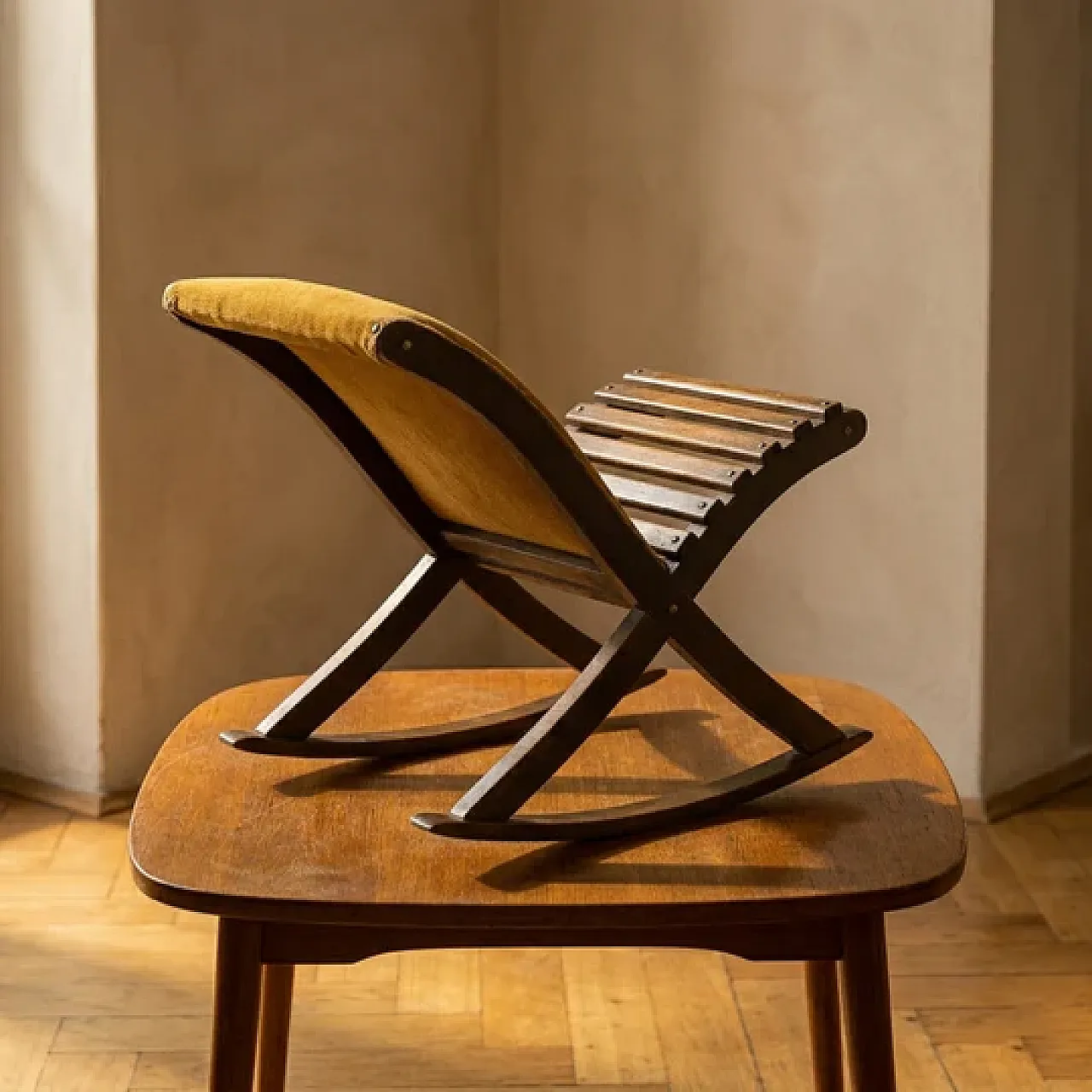 Sgabello inginocchiato, panca da preghiera in legno, anni '70 4