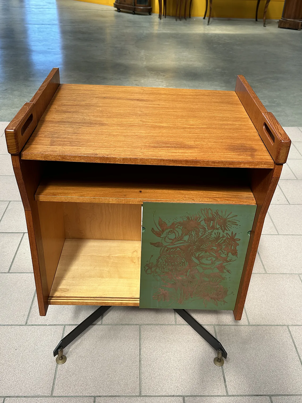 Mobile Bar Dal Vera girevole in teak, ante scorrevoli, Italia,anni’60 5