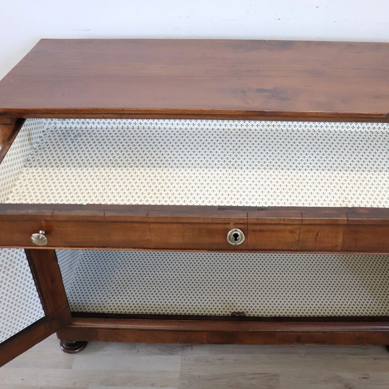 Antique restored walnut sideboard, mid-19th century 7