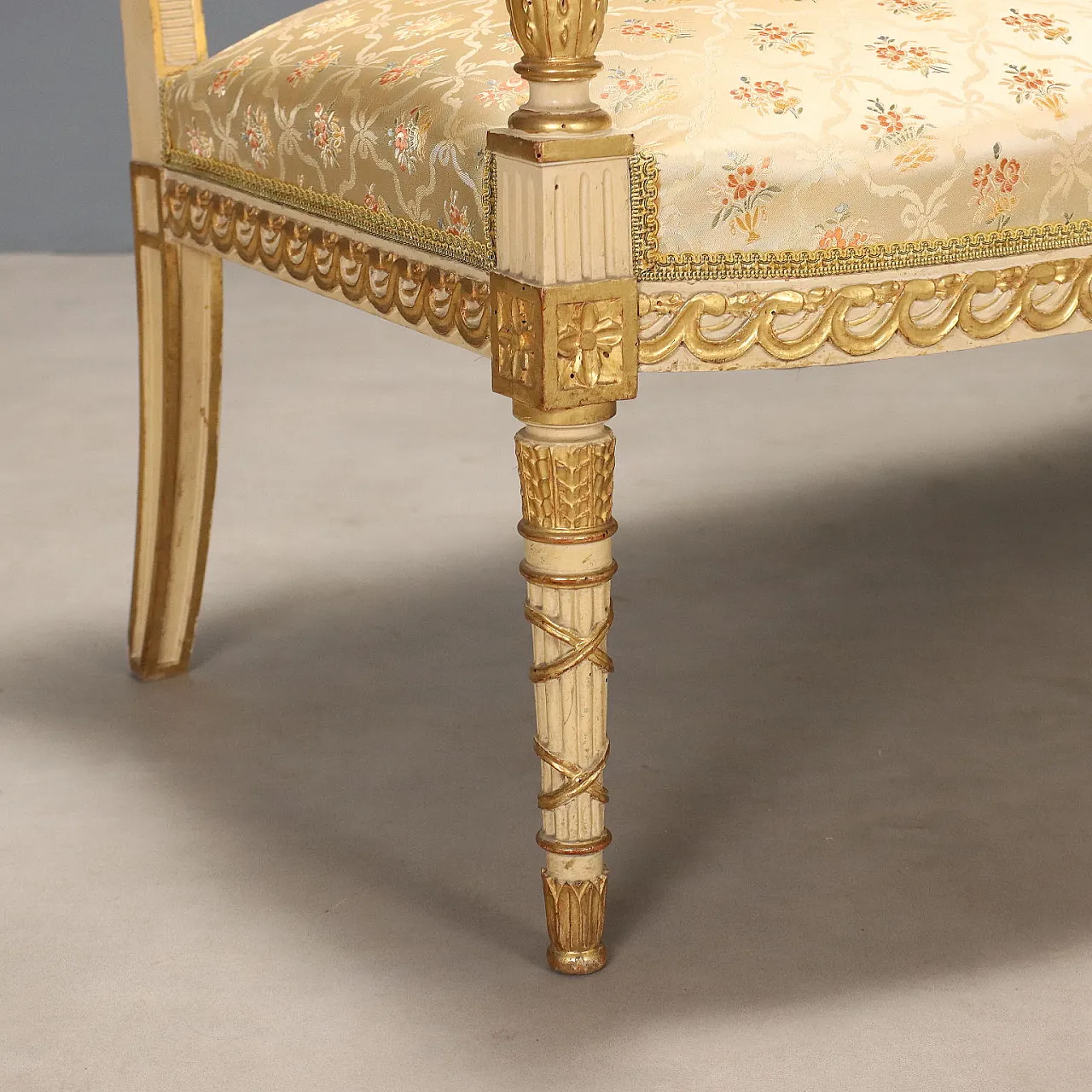 Neoclassical style sofa, 19th century 7