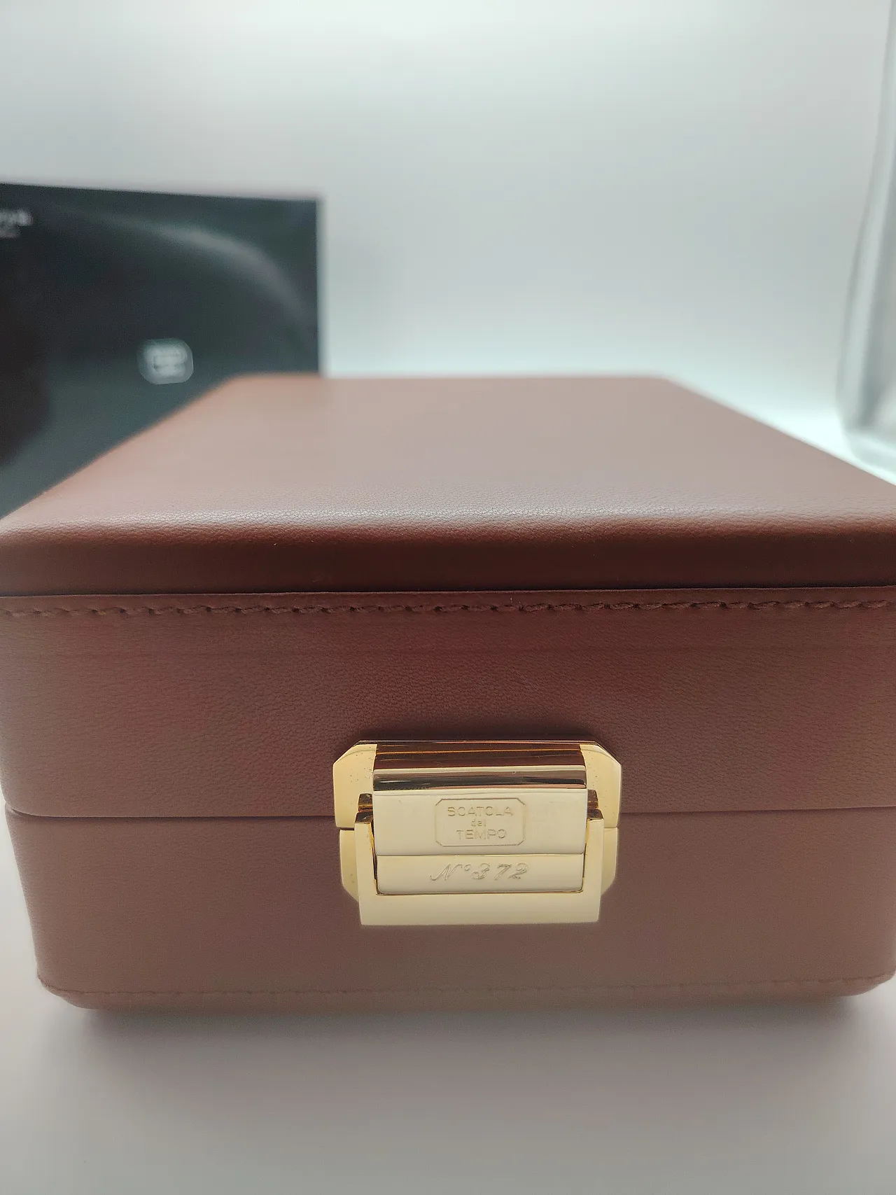 Leather time box for luxury watches, 90s 6