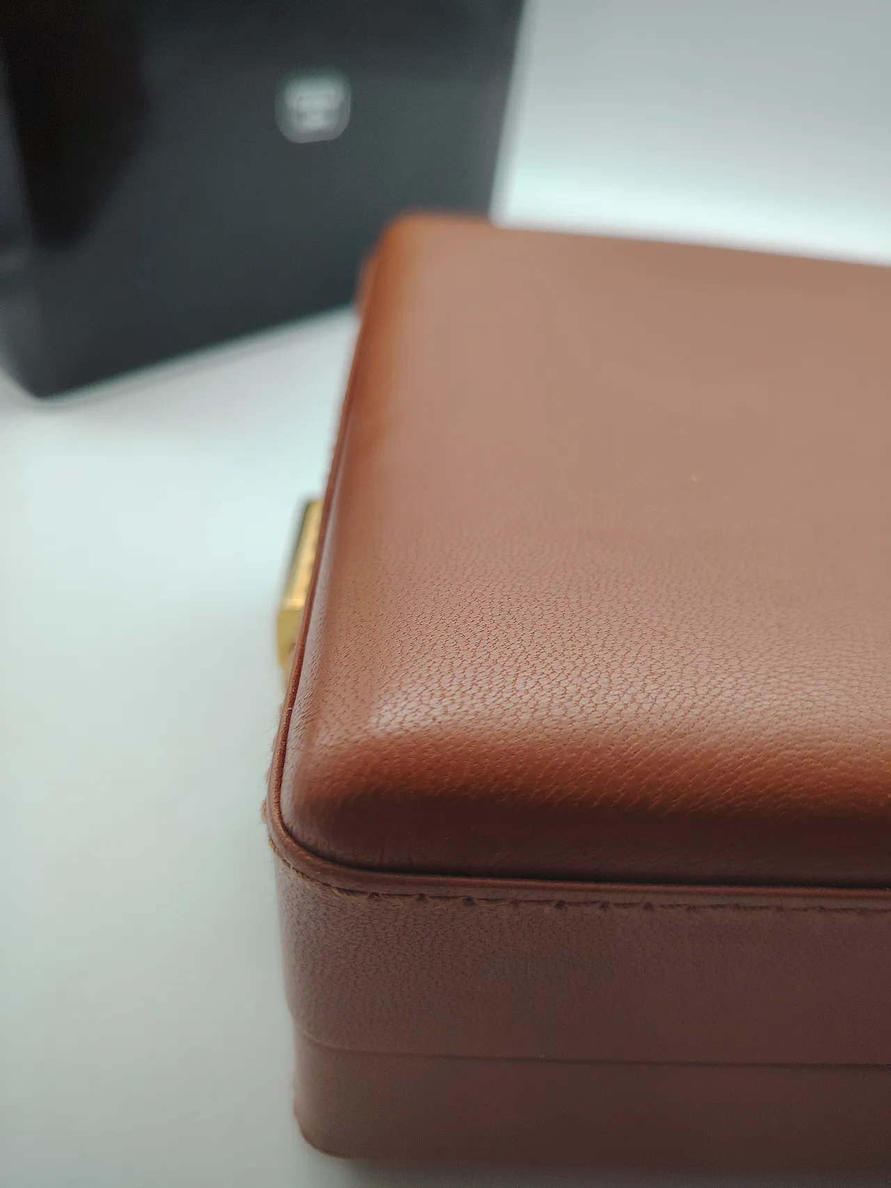 Leather time box for luxury watches, 90s 9