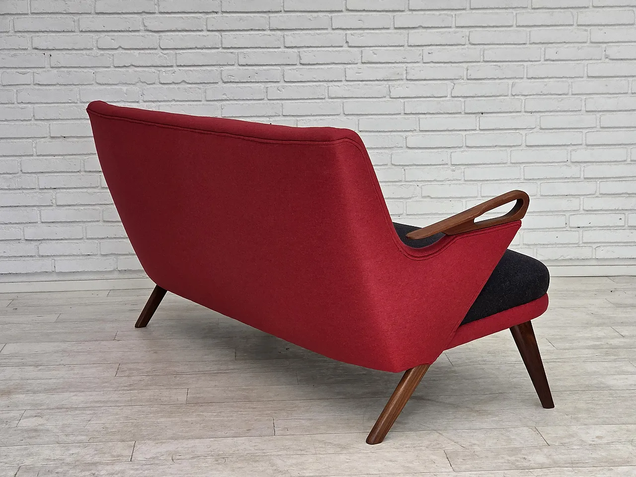Anni '60, design danese di Ch. F. Brodersen, divano a 2 posti, rivestito 10