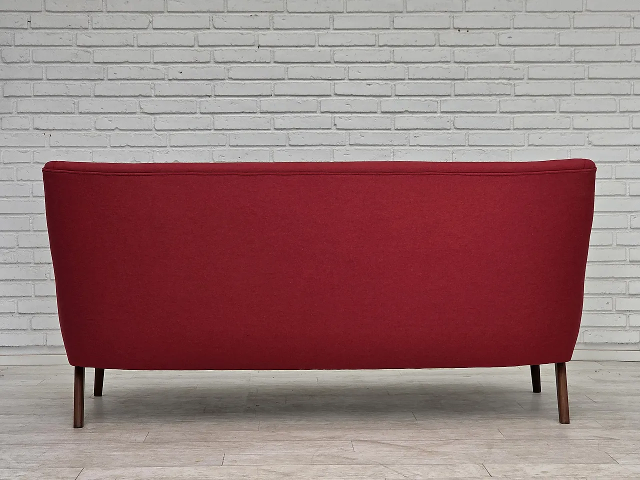 Anni '60, design danese di Ch. F. Brodersen, divano a 2 posti, rivestito 13