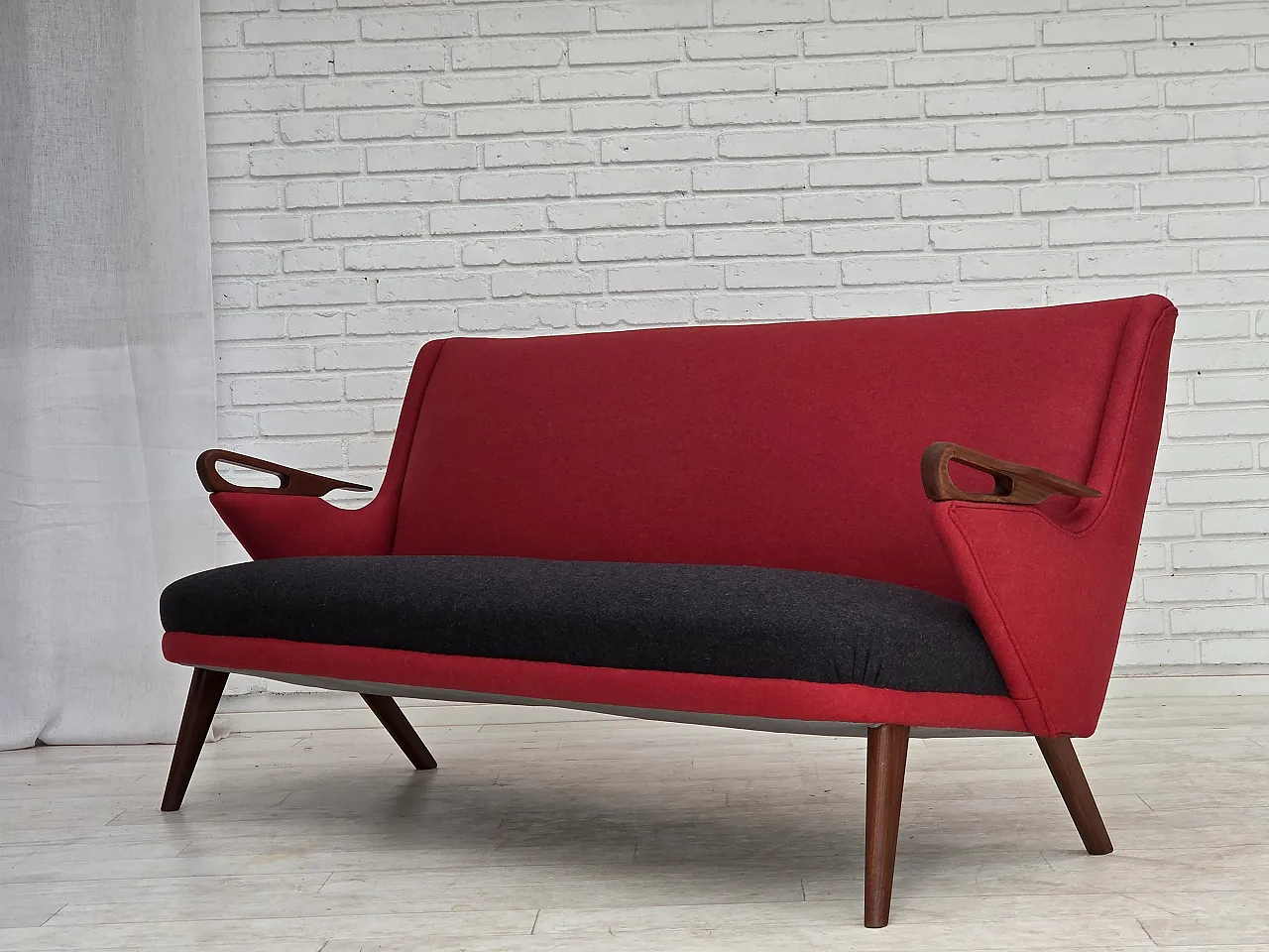 Anni '60, design danese di Ch. F. Brodersen, divano a 2 posti, rivestito 15