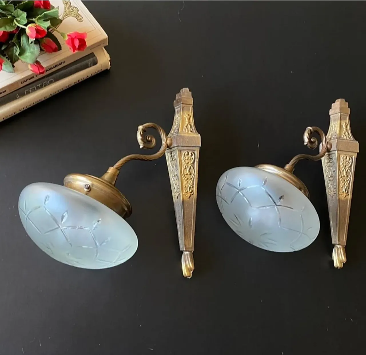 Coppia di luci da parete in ottone, anni '60 1