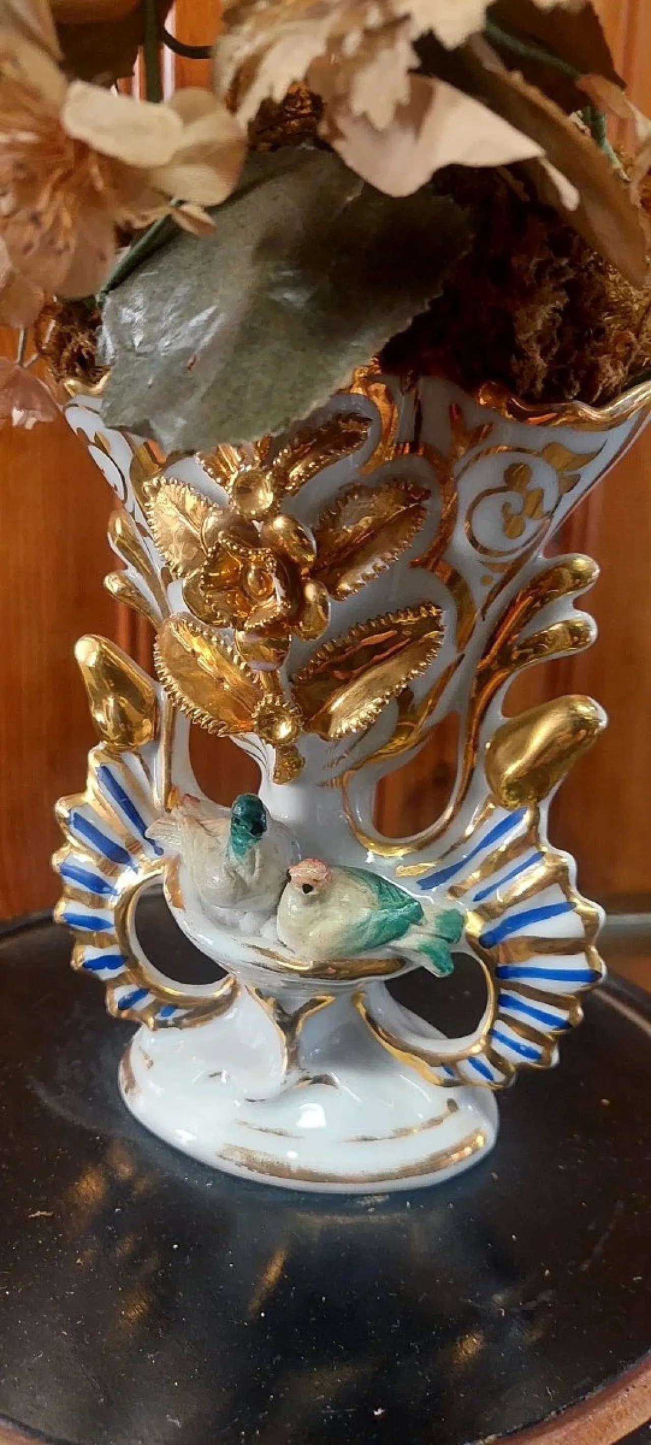 Blown glass cloche on a wooden base, 19th century 2