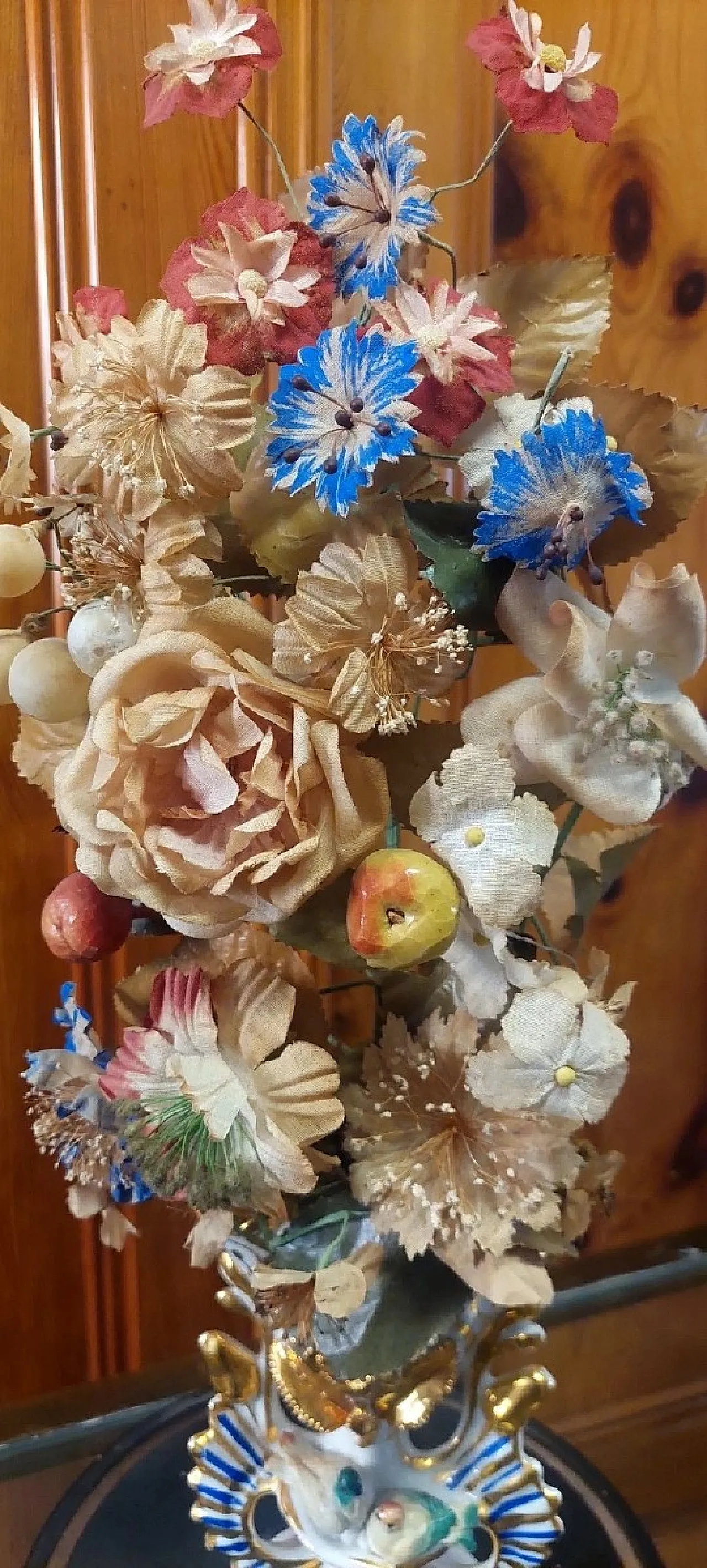 Blown glass cloche on a wooden base, 19th century 3