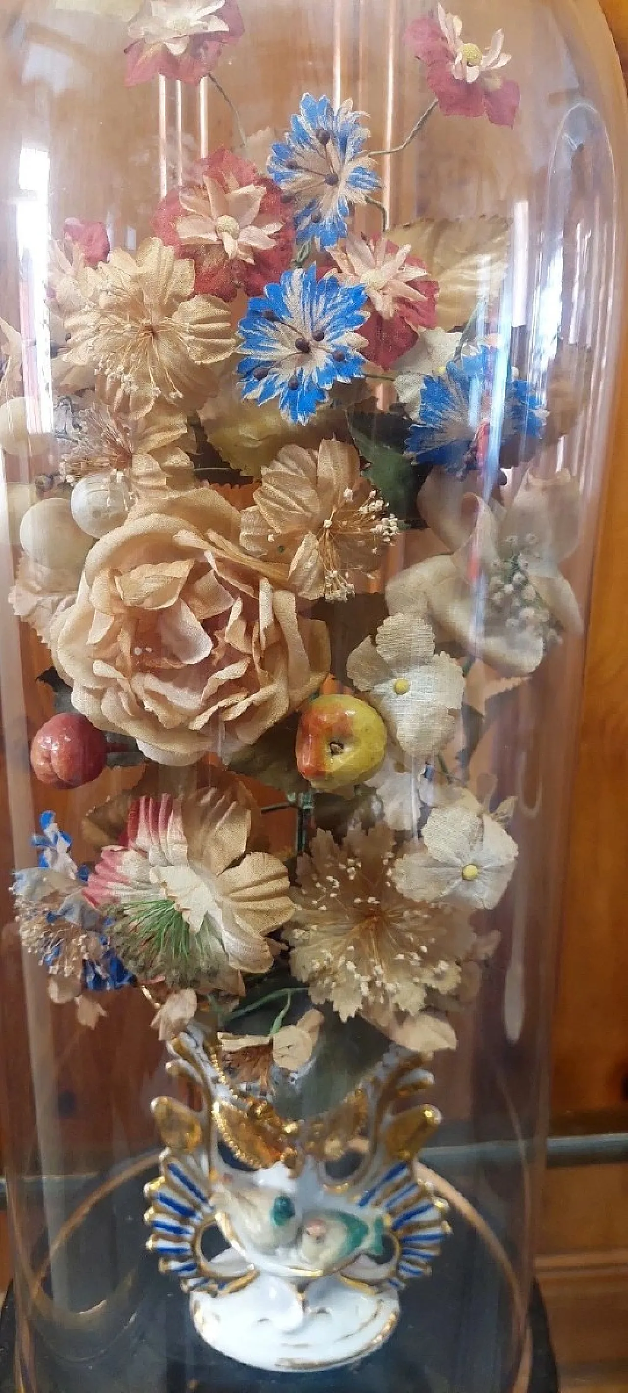 Blown glass cloche on a wooden base, 19th century 7