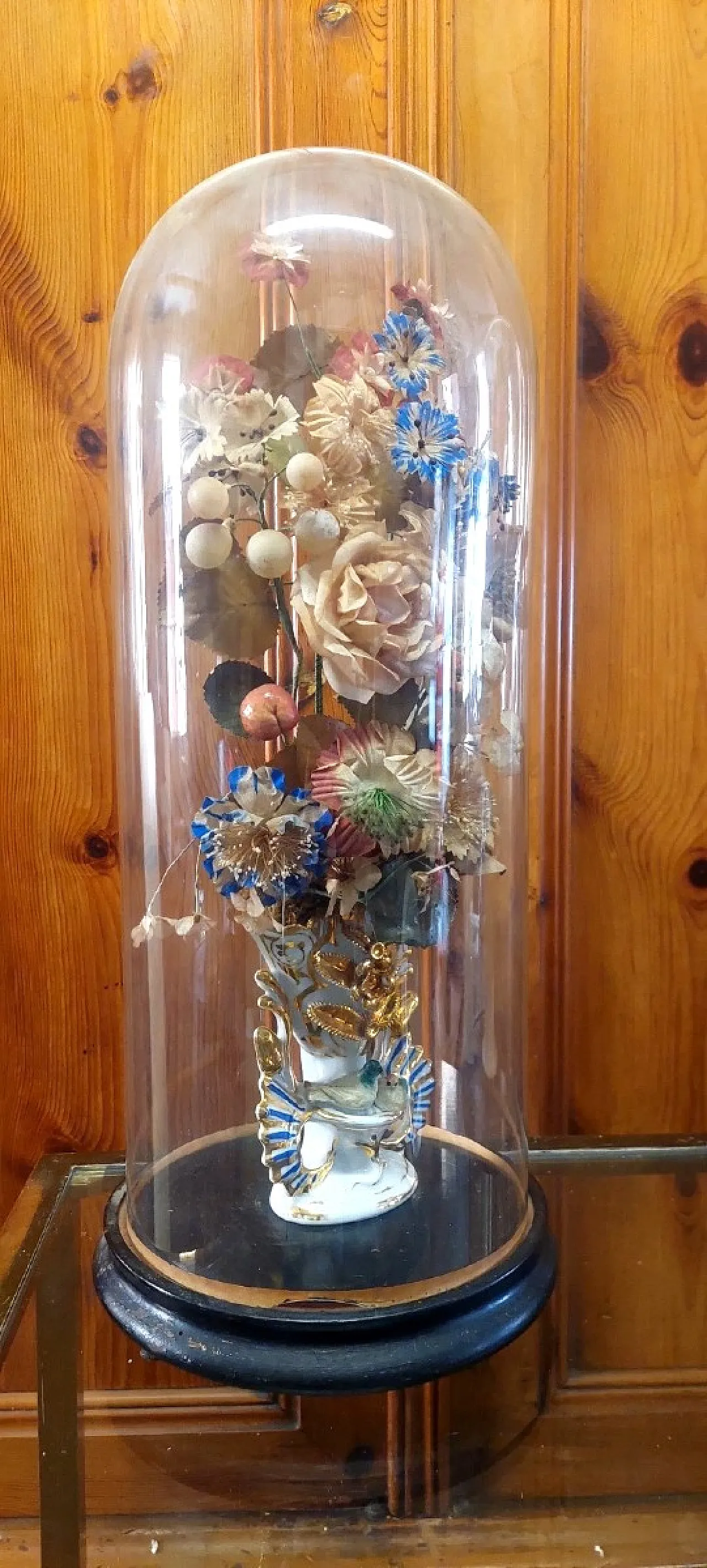 Blown glass cloche on a wooden base, 19th century 8