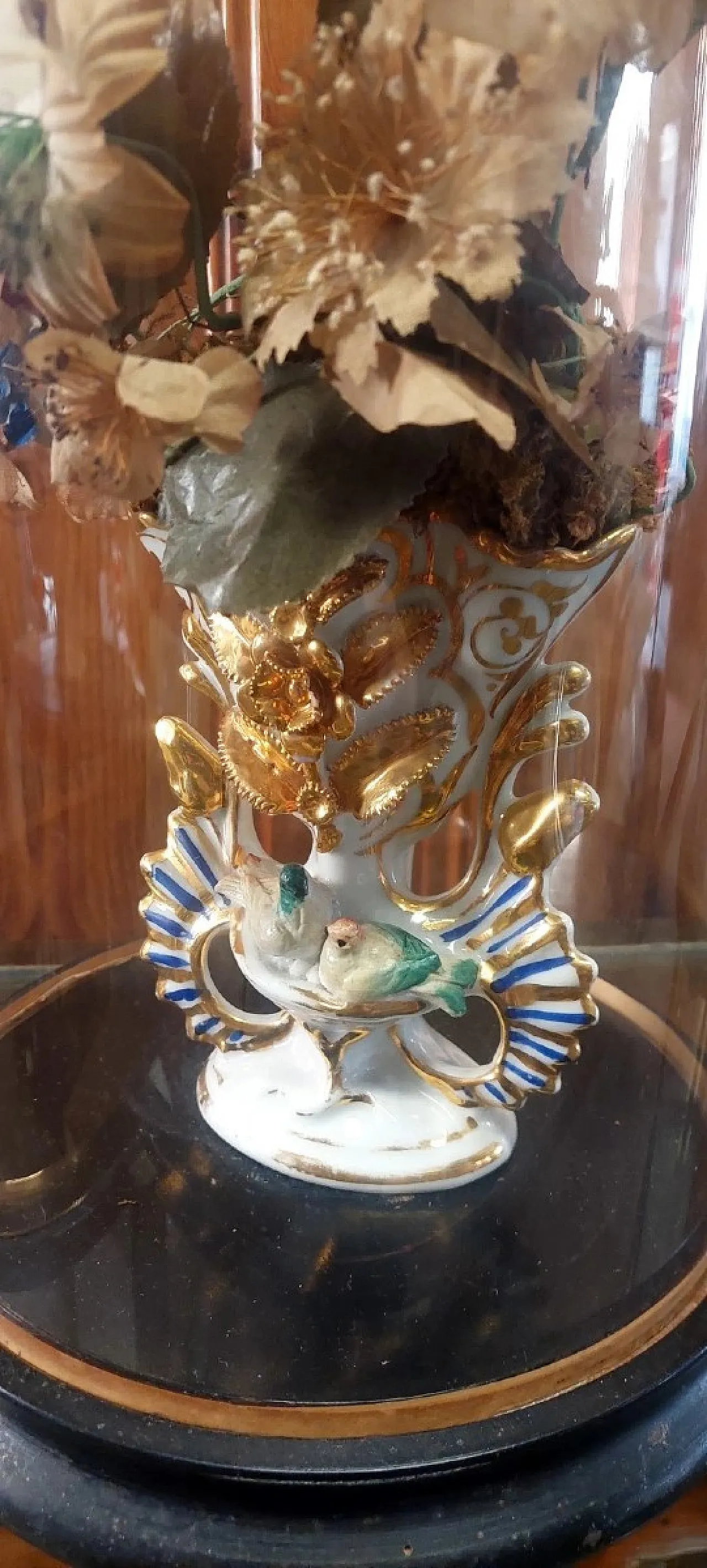 Blown glass cloche on a wooden base, 19th century 10