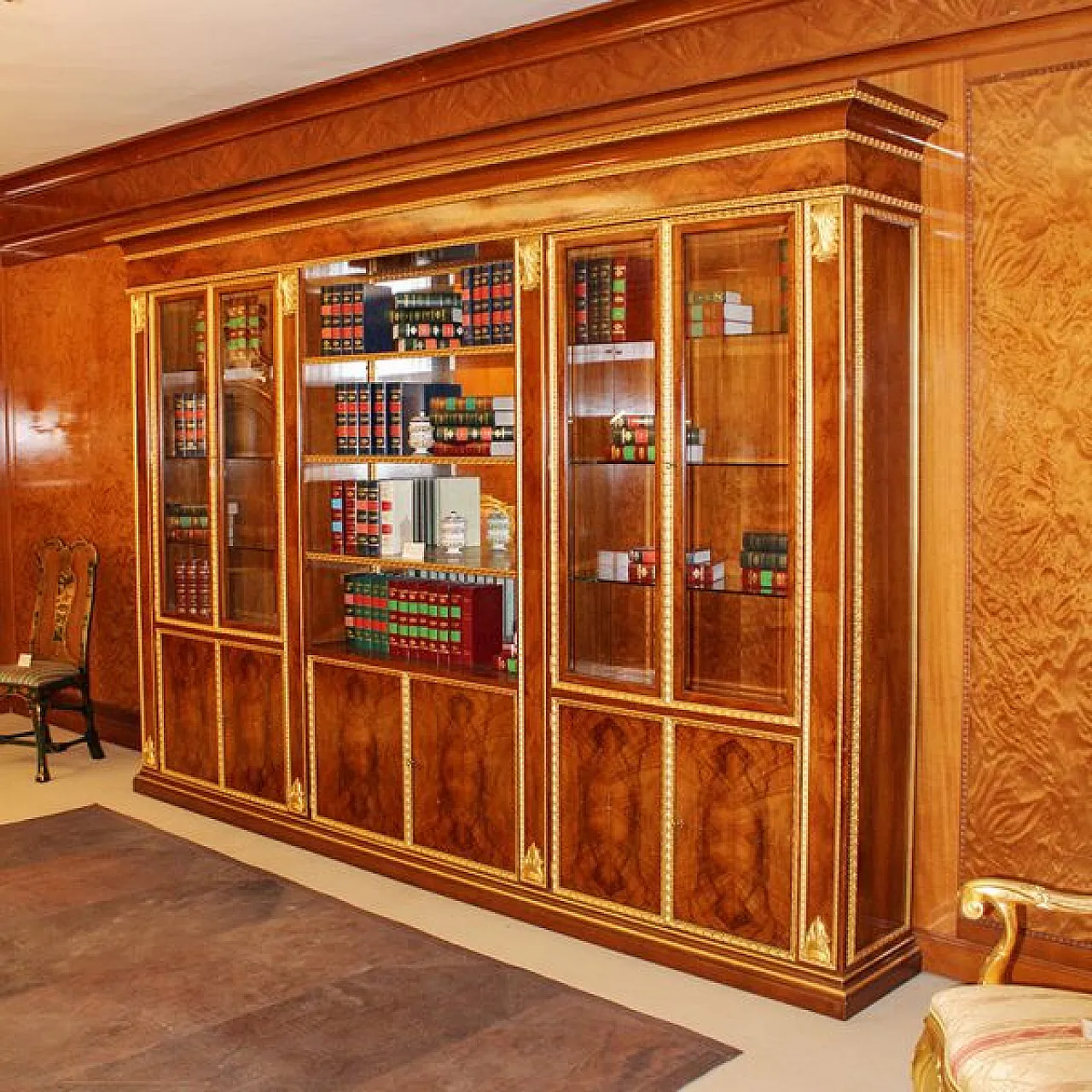 Walnut and gilded wood bookcase, 20th century 2