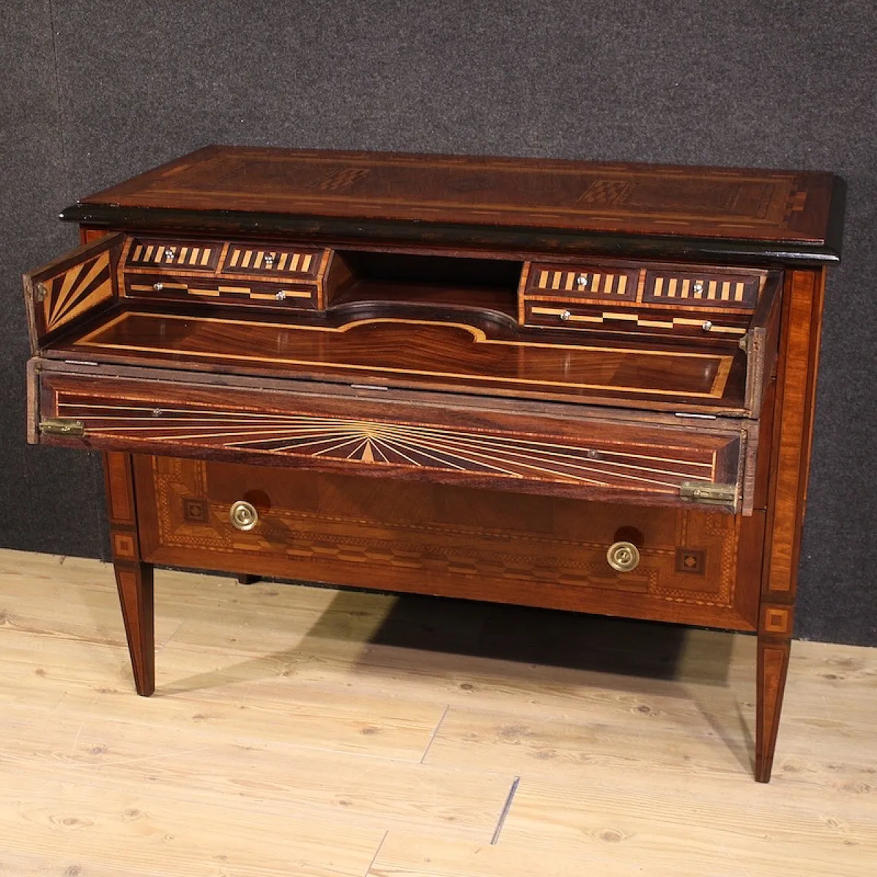 20th century Louis XVI style Italian inlaid chest of drawers 4