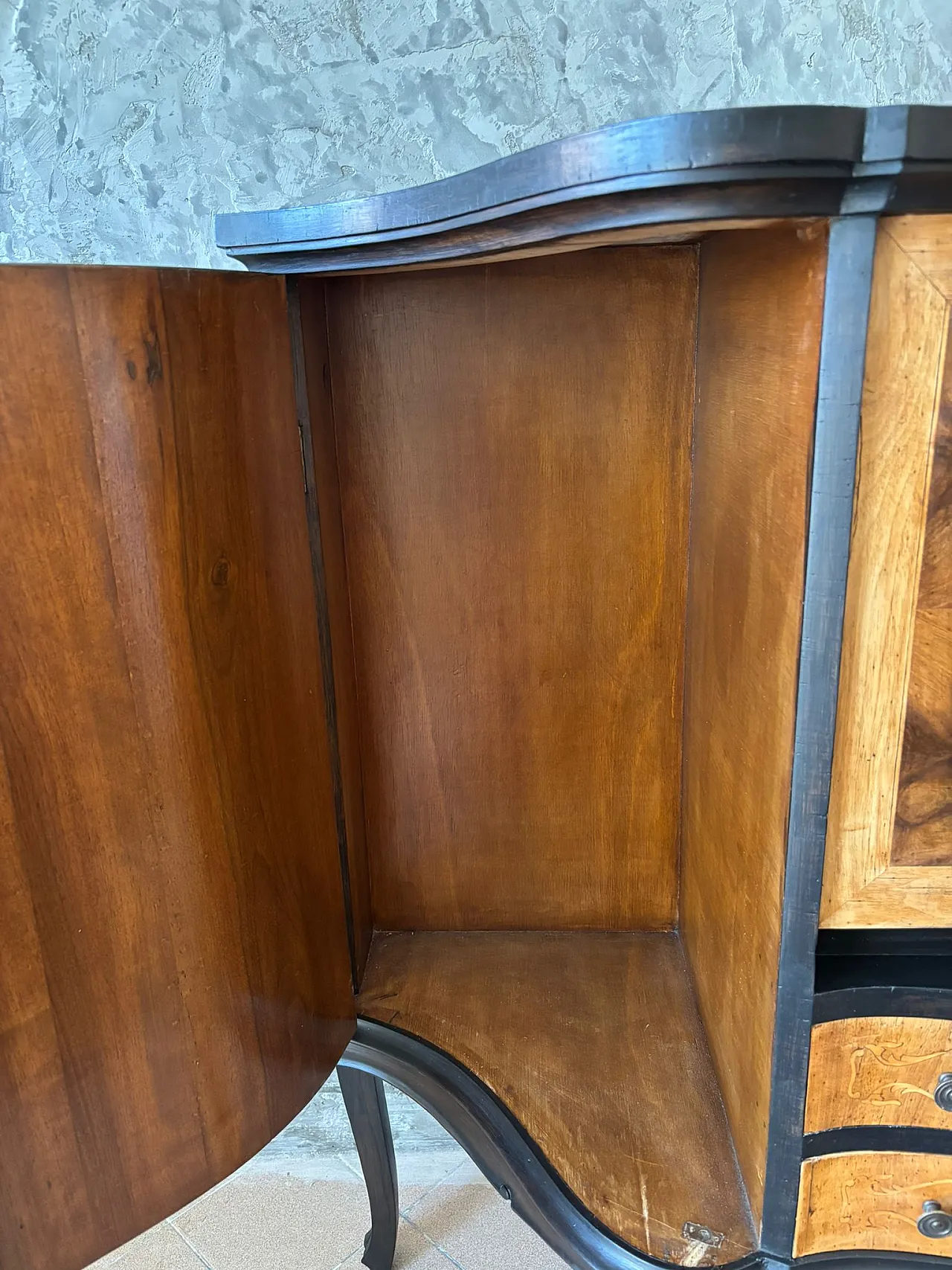 Mobile bar credenza con intarsi e profili stile Luigi Filippo anni '50 5