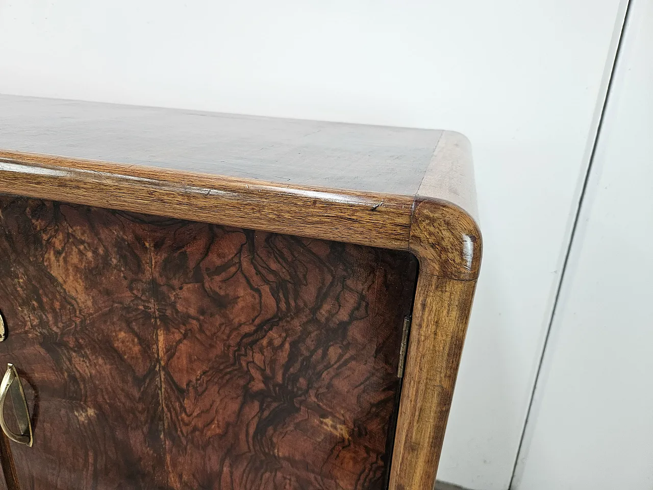Art Deco sideboard in walnut and blond walnut, mid-20th century 8