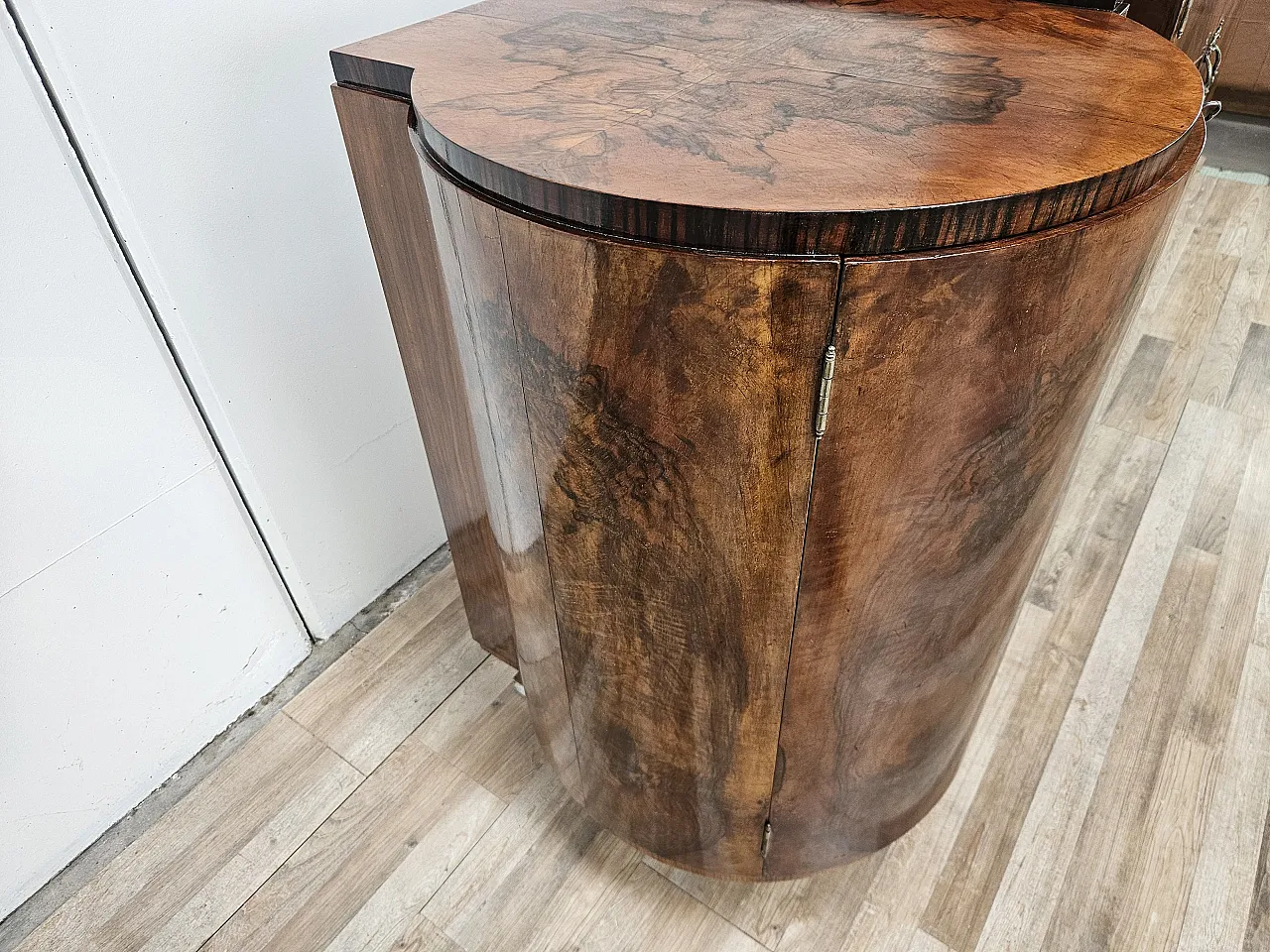 Sideboard in walnut feather and briar with aluminum base, 1940s 3