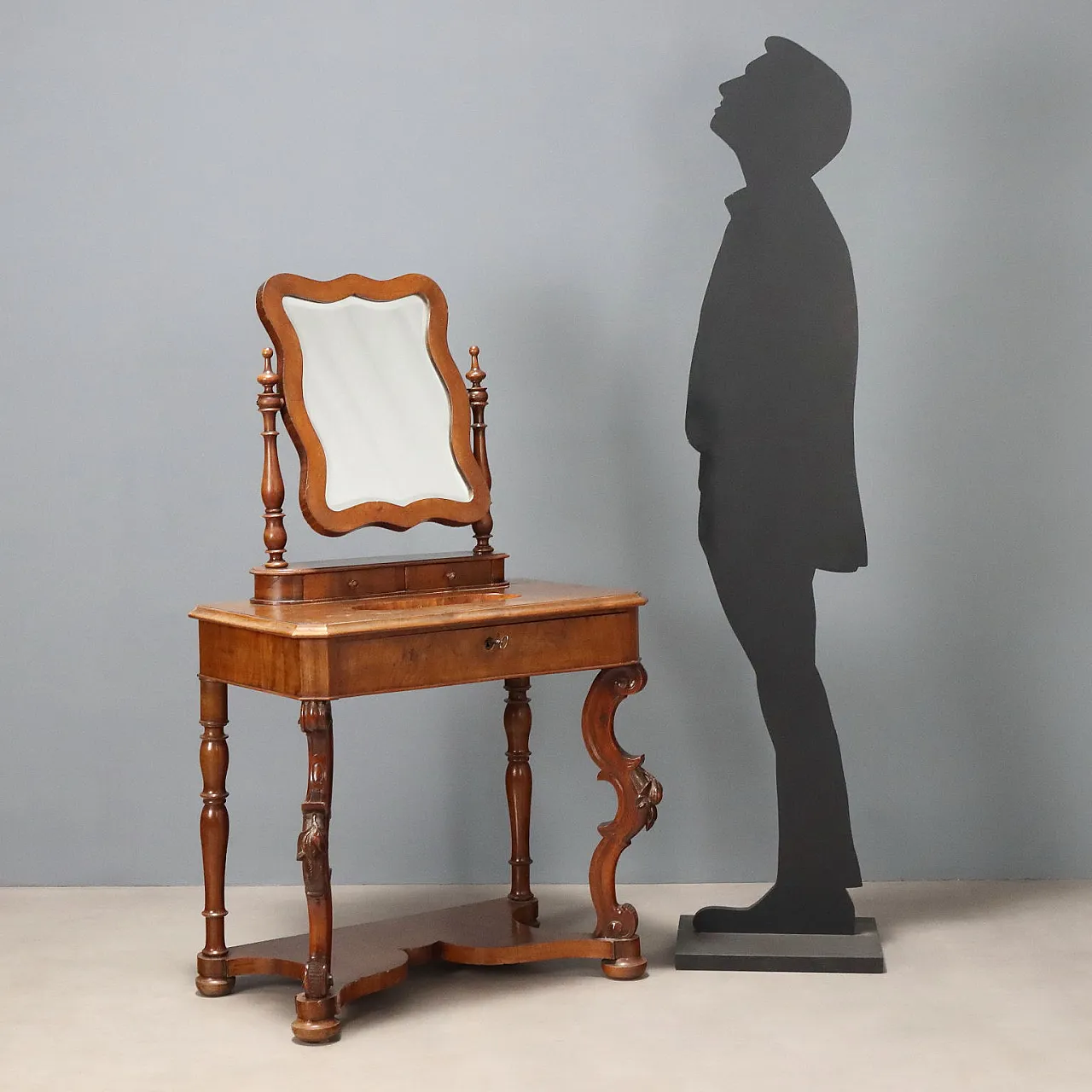 Louis Philippe dressing table in walnut, 19th century 3