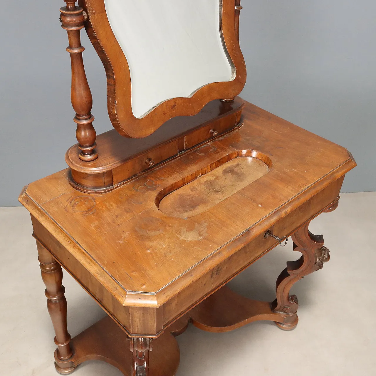 Louis Philippe dressing table in walnut, 19th century 7