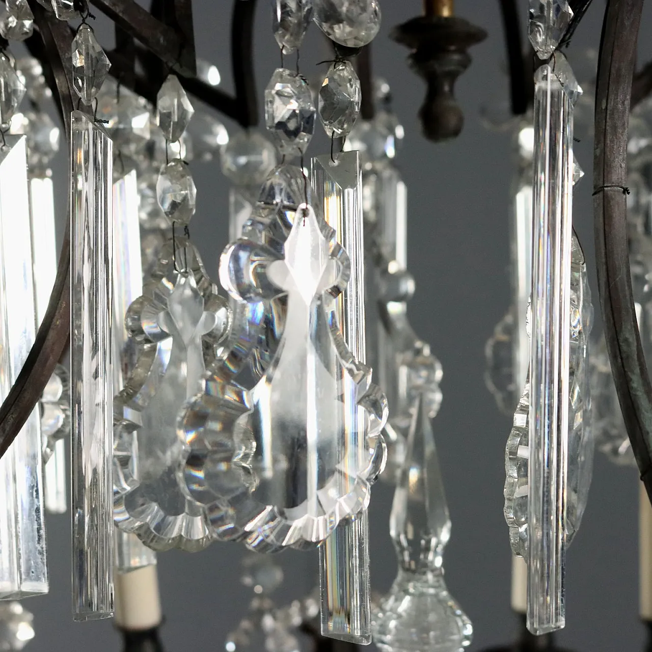 Lampadario in metallo e vetro, '900 4