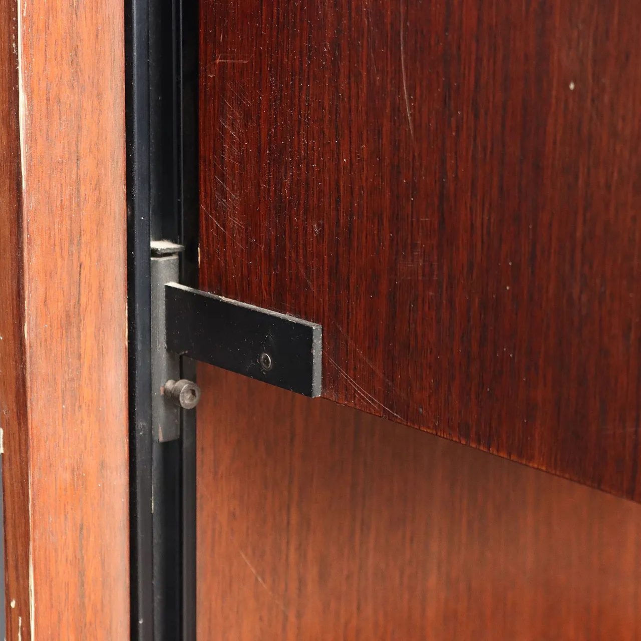 E22 bookcase by Osvaldo Borsani for Tecno, 20th century 8