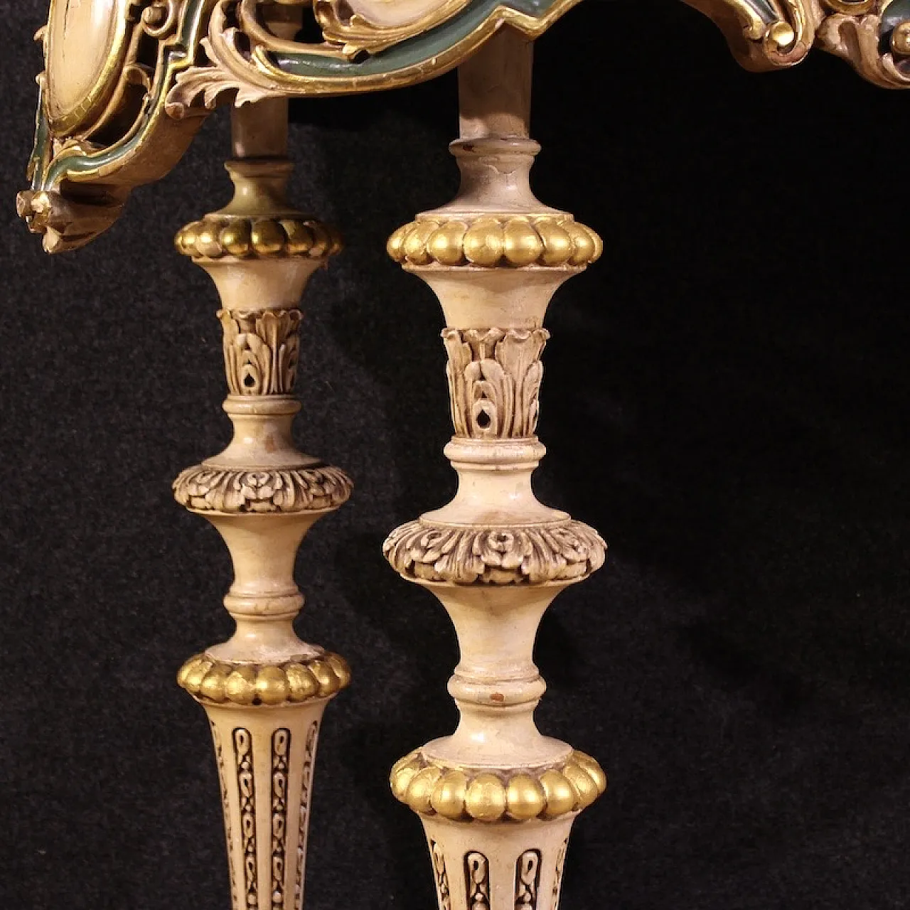 Italian lacquered and gilded console in 20th century eclectic style 12
