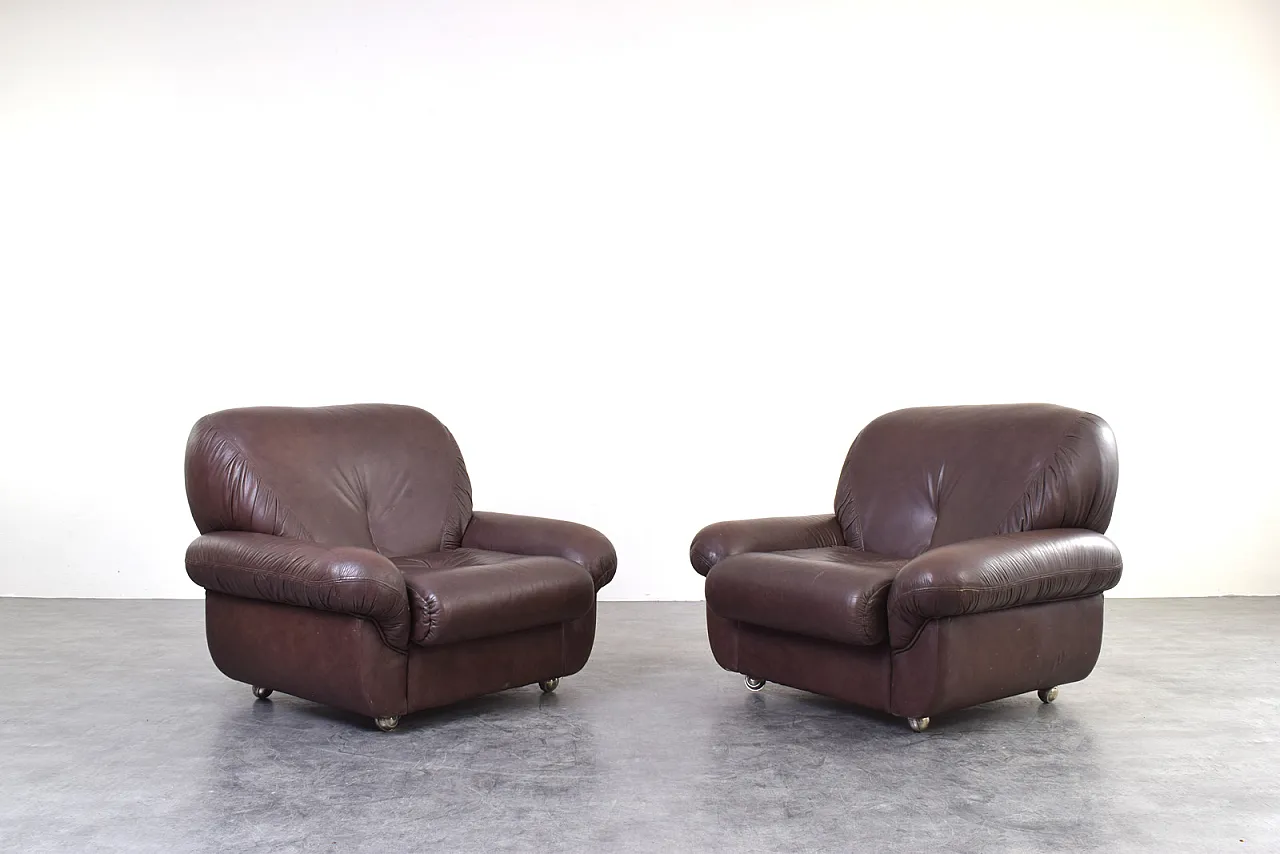 Pair of Mid-Century Italian Lounge Chairs, 1970s 1