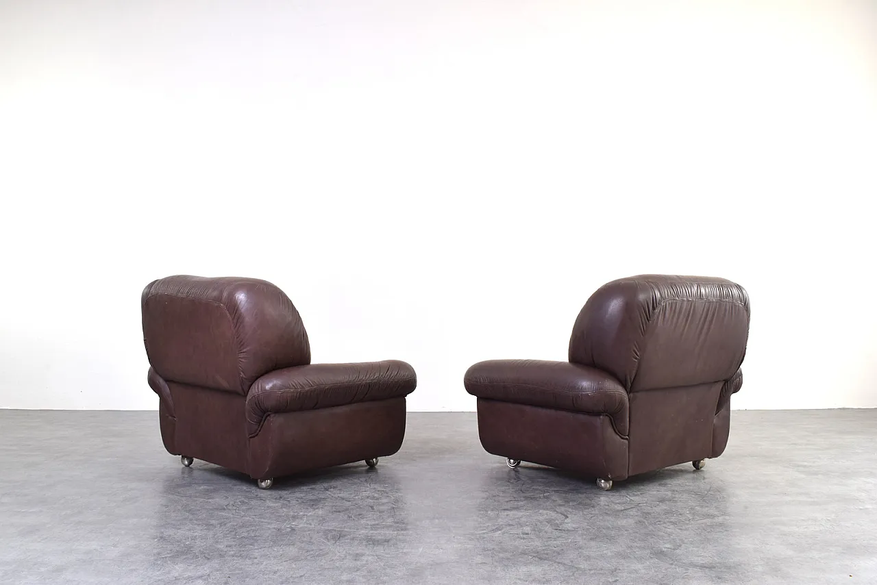 Pair of Mid-Century Italian Lounge Chairs, 1970s 4