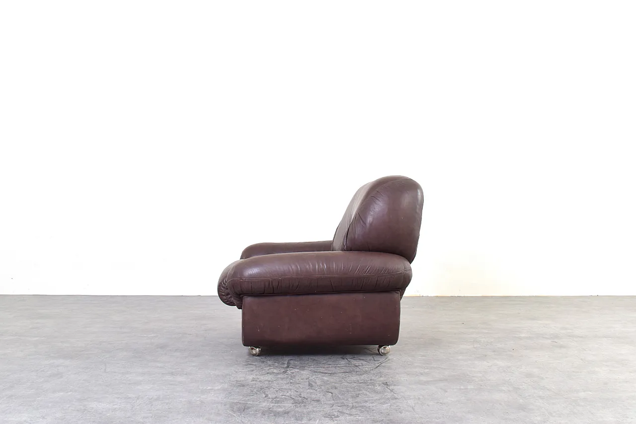 Pair of Mid-Century Italian Lounge Chairs, 1970s 8