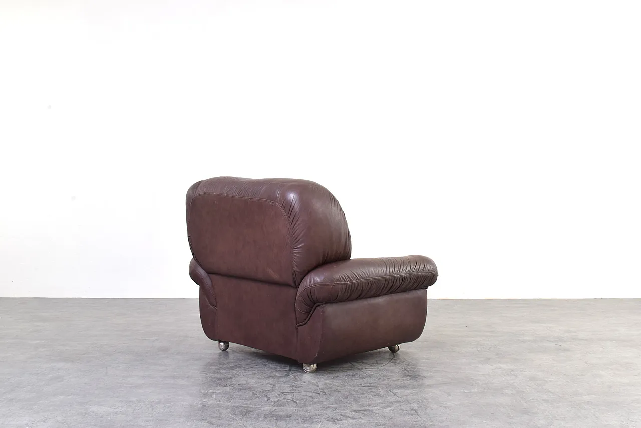 Pair of Mid-Century Italian Lounge Chairs, 1970s 9