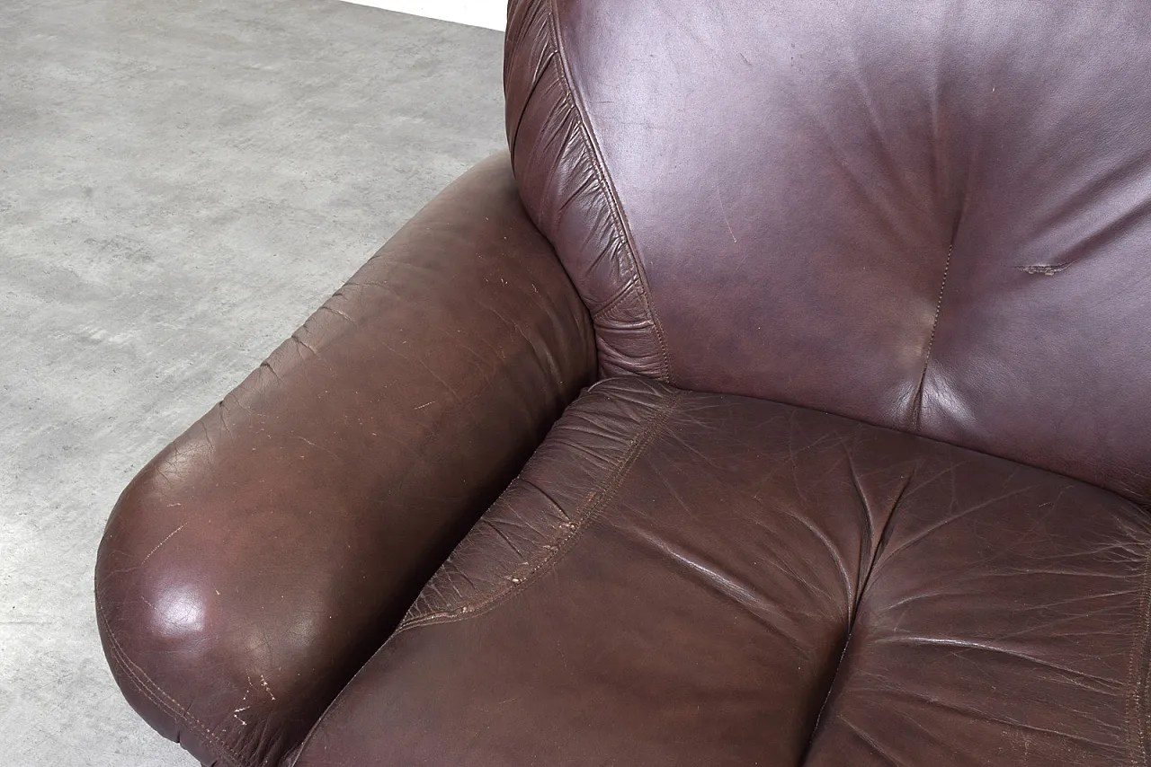 Pair of Mid-Century Italian Lounge Chairs, 1970s 16