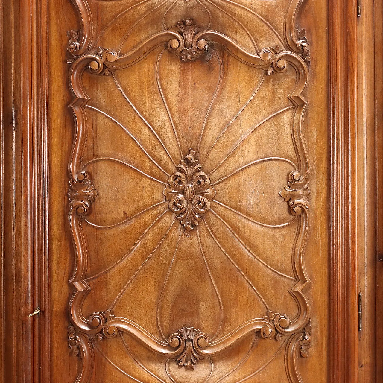 Armadio in legno di noce, metà '900 10