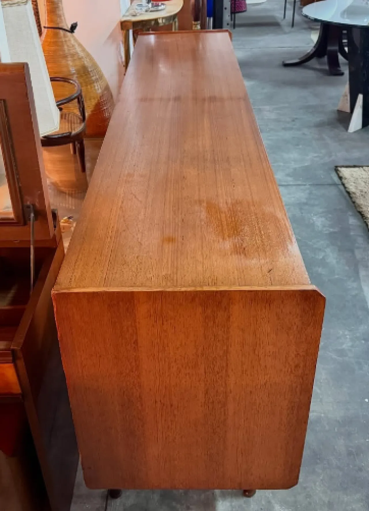 Sideboard in legno con ante scorrevoli rivestite in tessuto, anni ’60 6