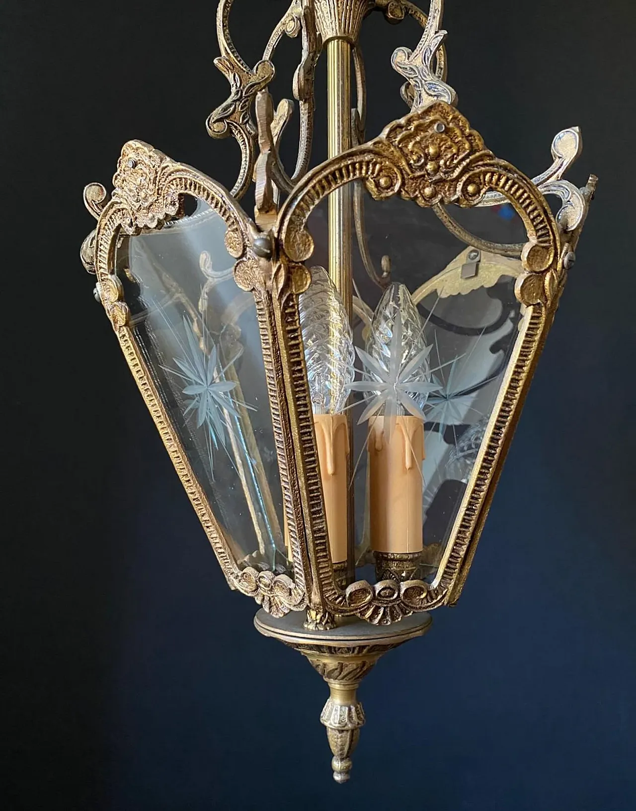 Lanterna lampadario in ottone e vetro, anni '60 8