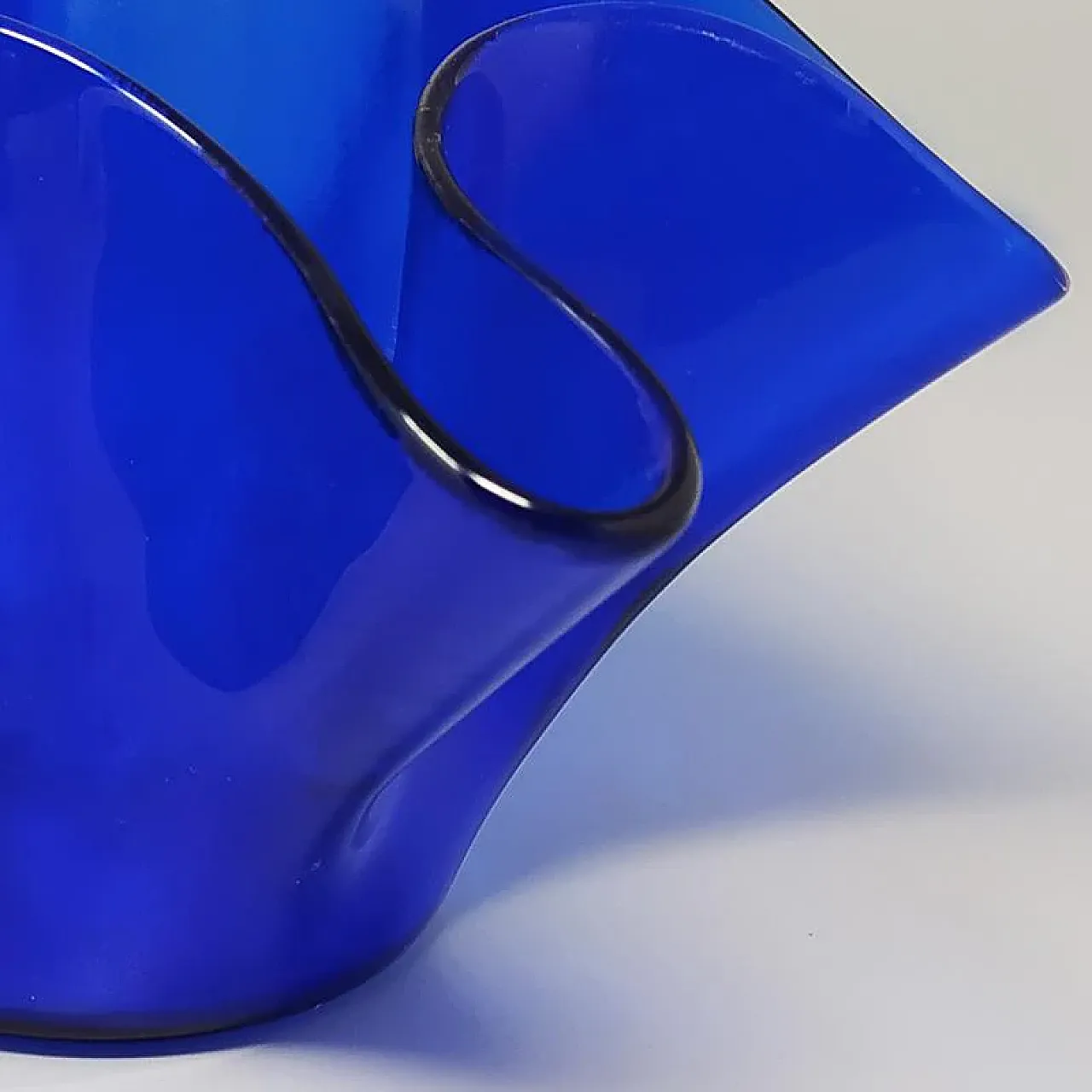 Blue vase Fazzoletto by Dogi in Murano glass, 1970s 7