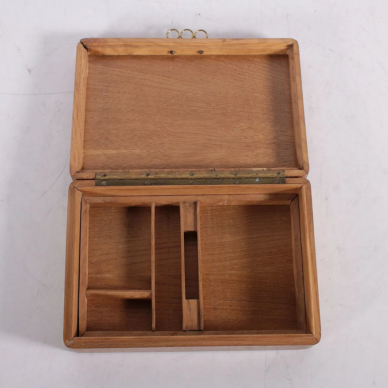 Scatola in legno di rovere con coperchio inciso, anni '30 7