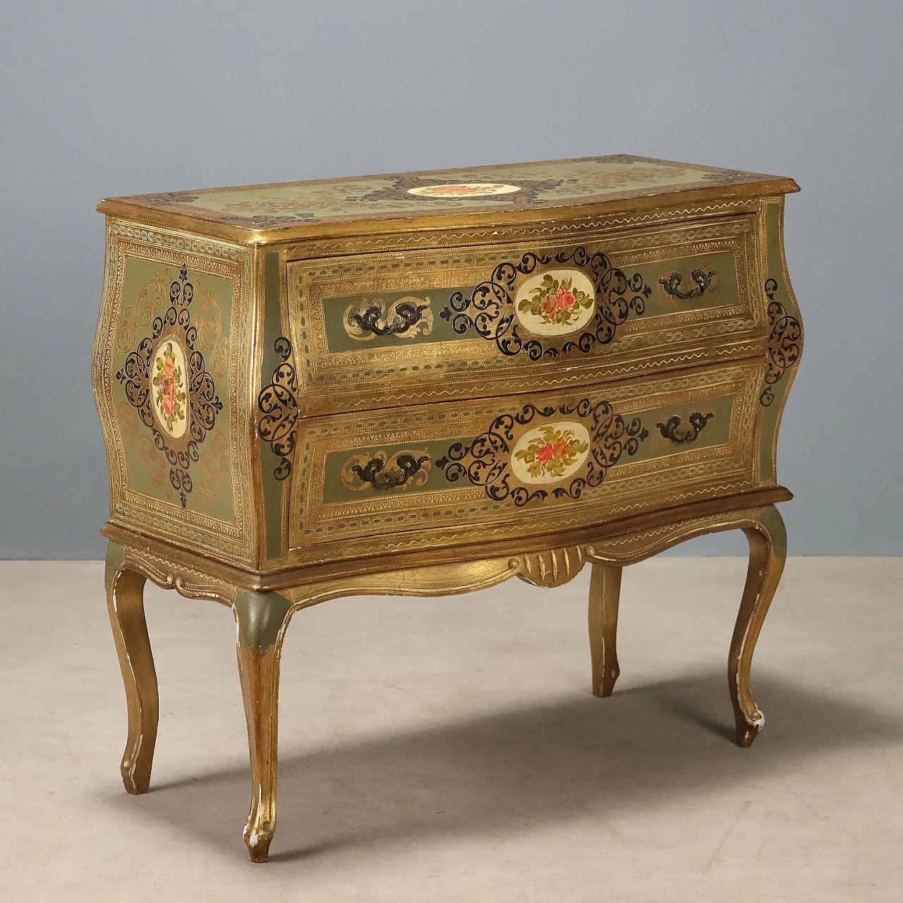 Cassettone in legno laccato e dipinto, '900 1