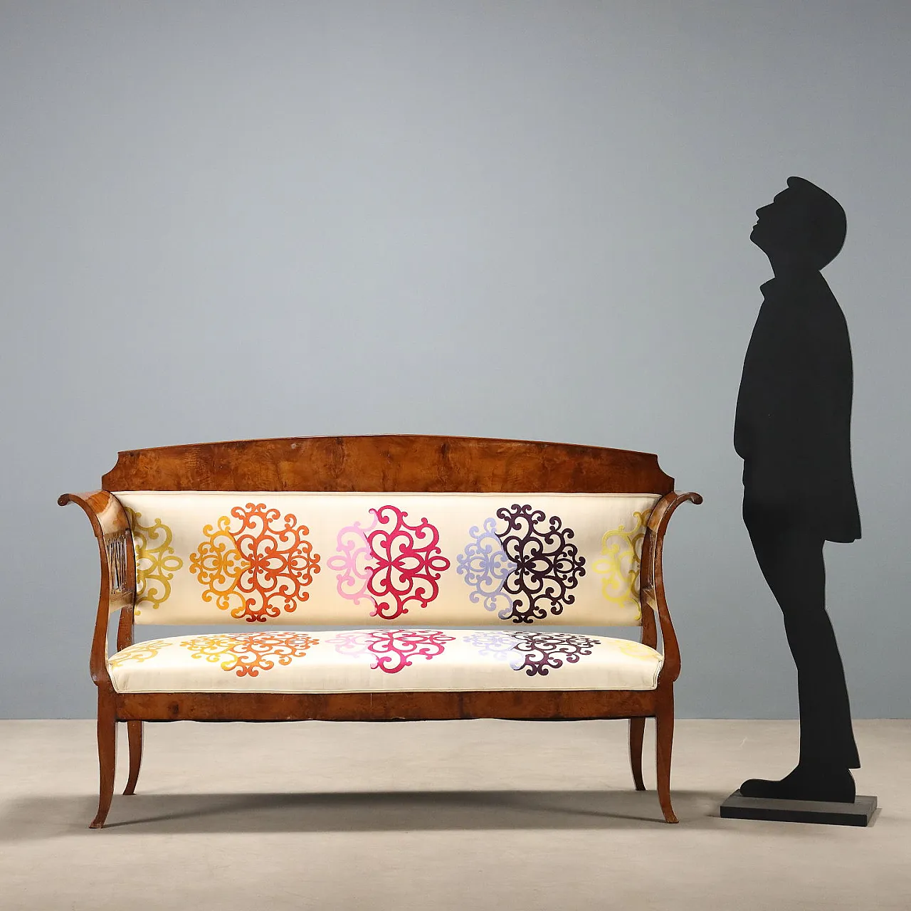 Biedermeier sofa in walnut, 19th century 2