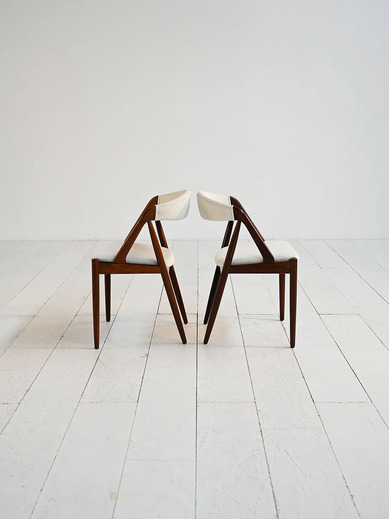 8 model 31 chairs by Kai Kristiansen, 1960s 12