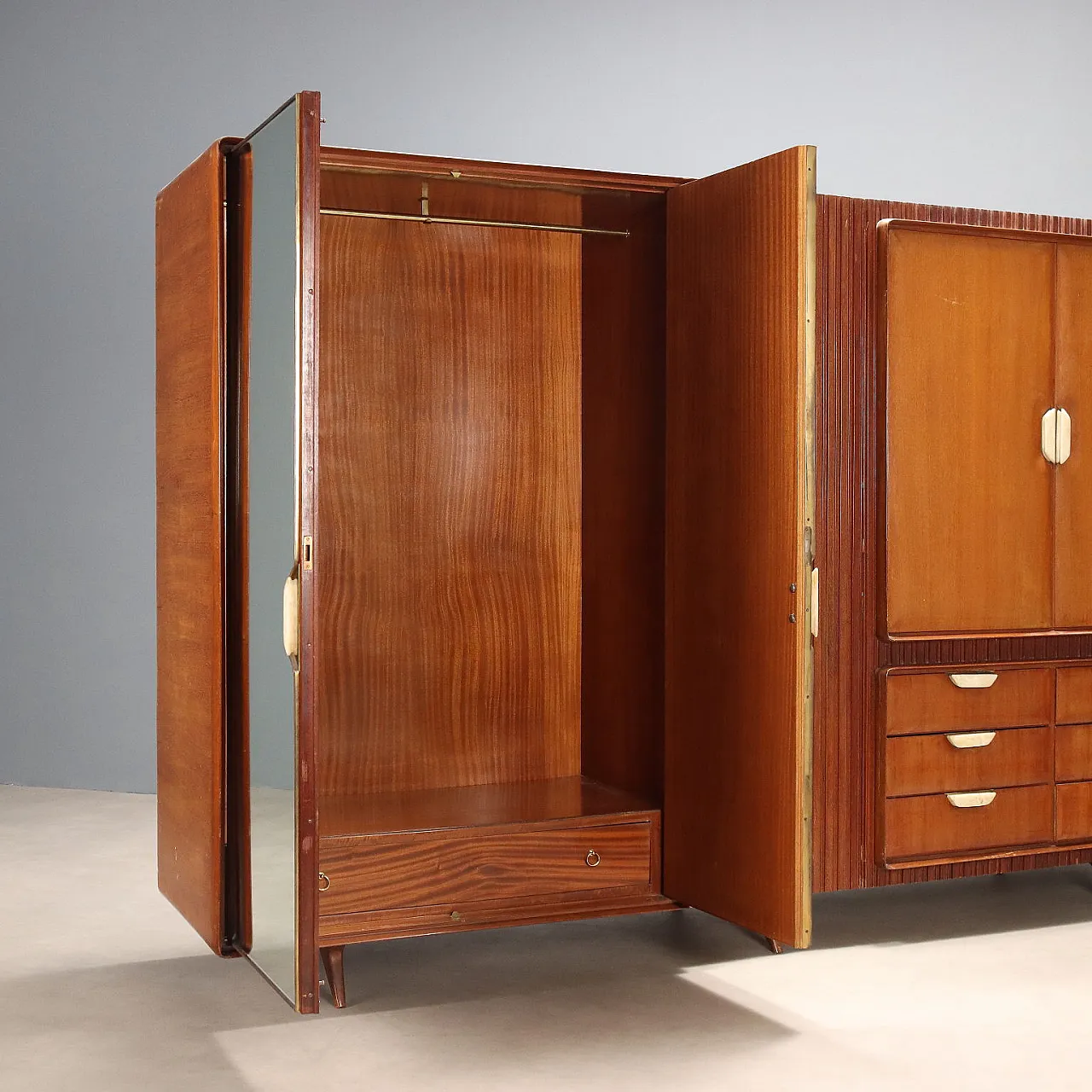 Armadio in legno, anni '50 4