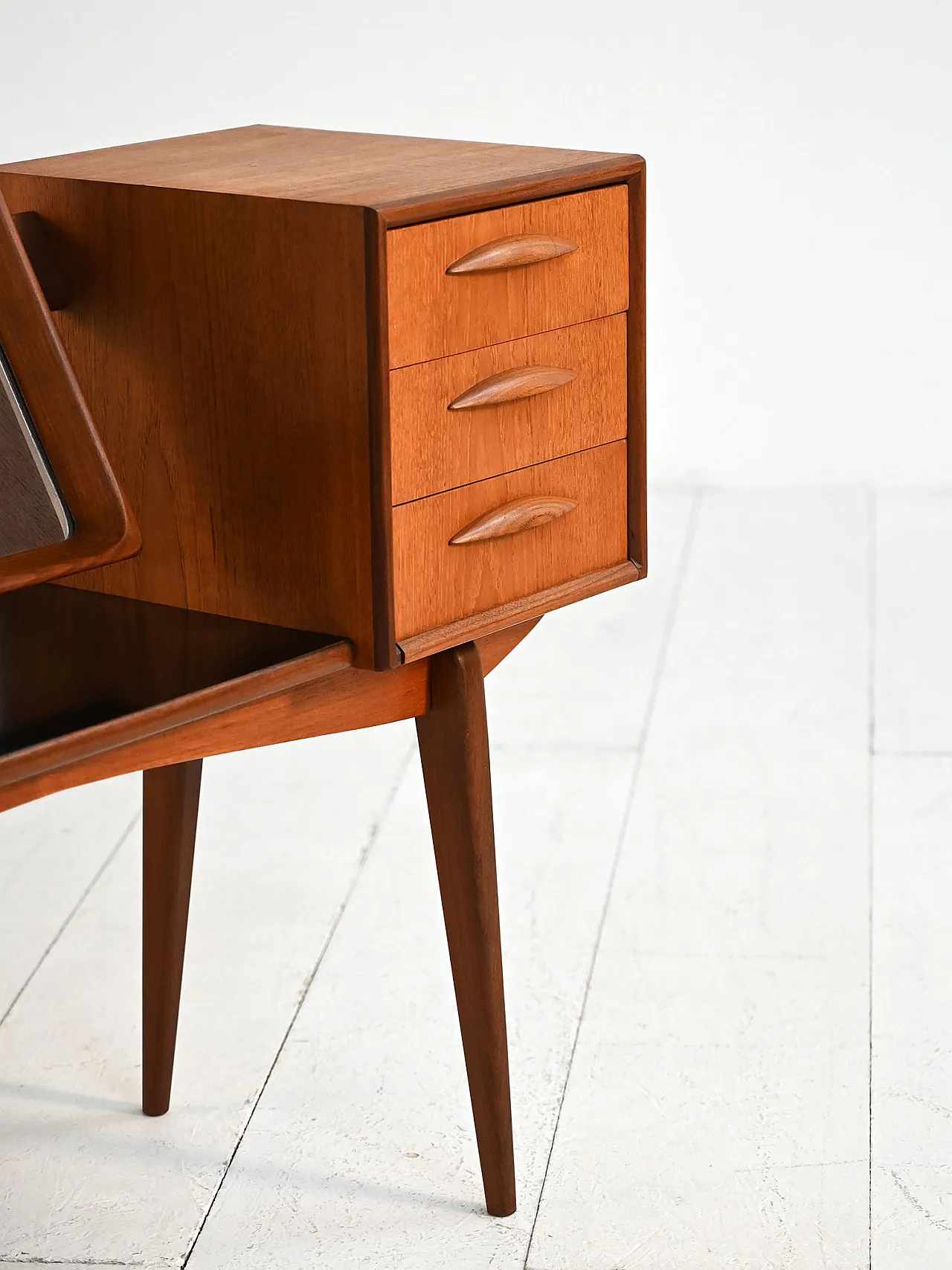 “Model 315” dressing table by Svante Skogh for Slutarp 1960s 6
